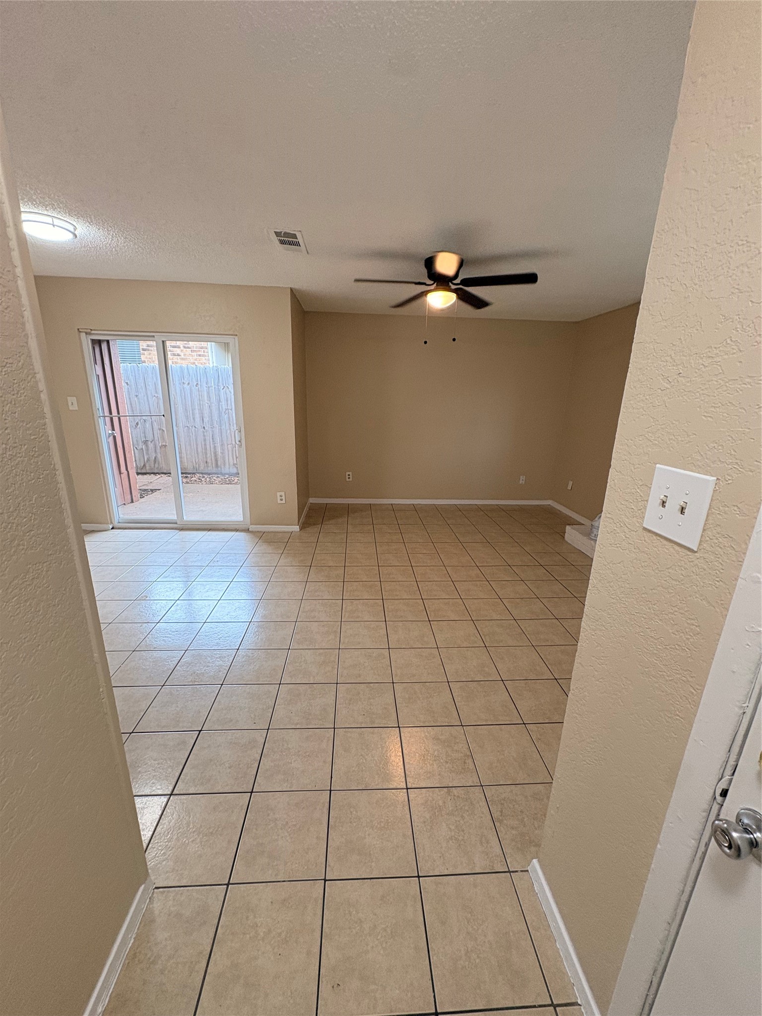 506 Claire Court Arlington TX 76012