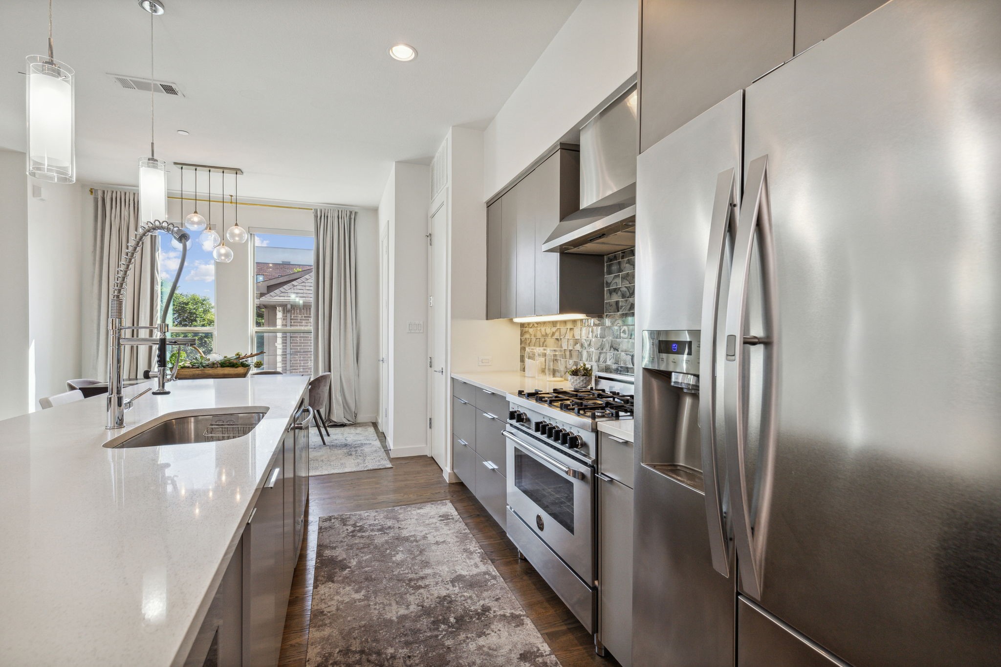 5015 Manett Street Dallas TX 75206