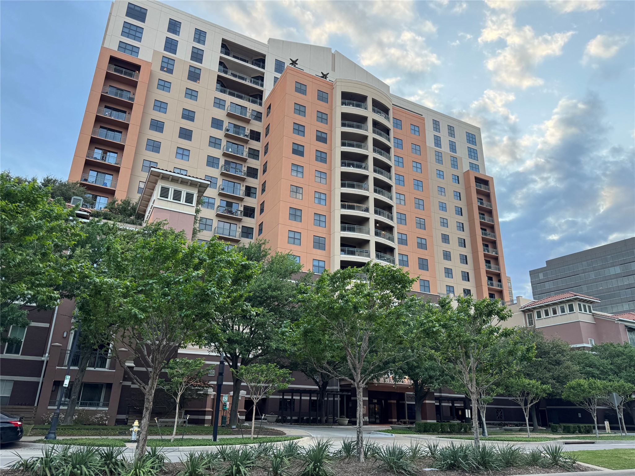 330 Las Colinas Boulevard E Irving TX 75039
