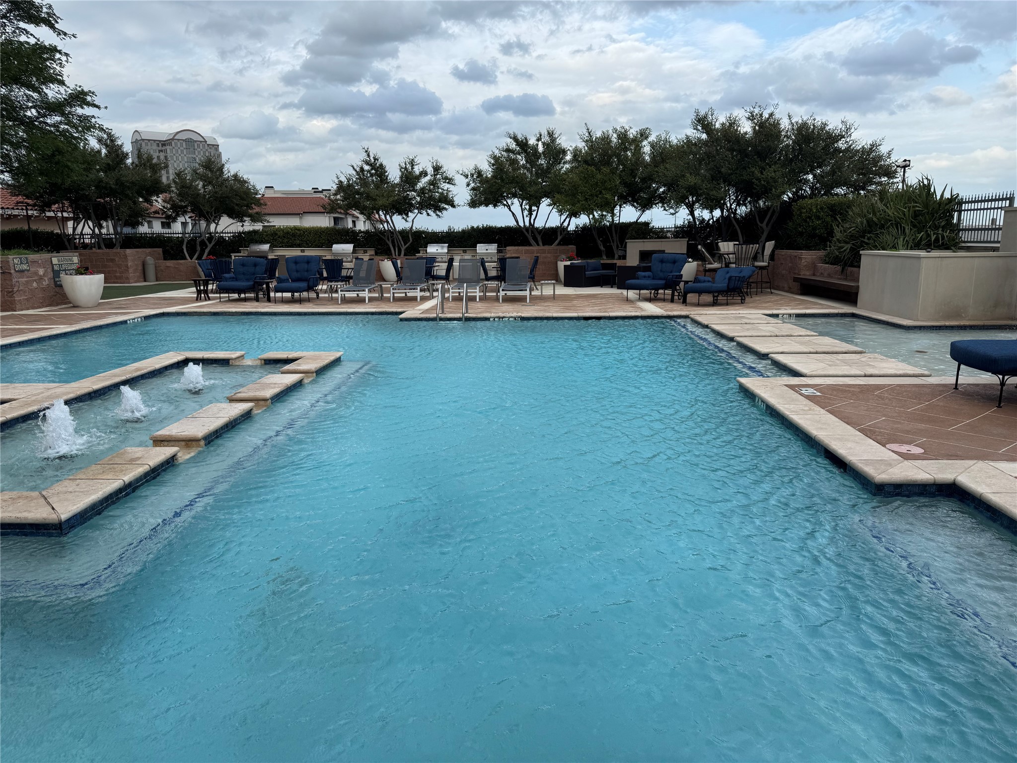 330 Las Colinas Boulevard E Irving TX 75039