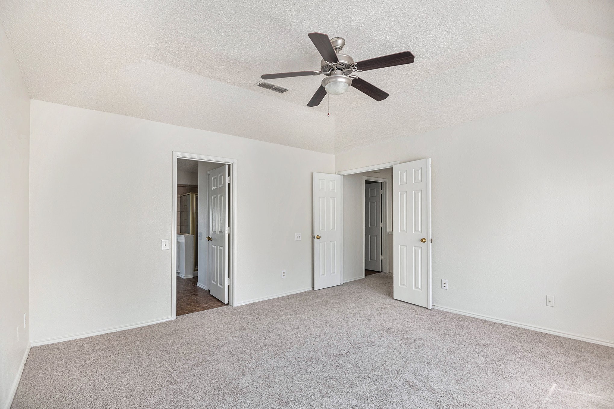 8201 Cloverglen Lane Fort Worth TX 76123