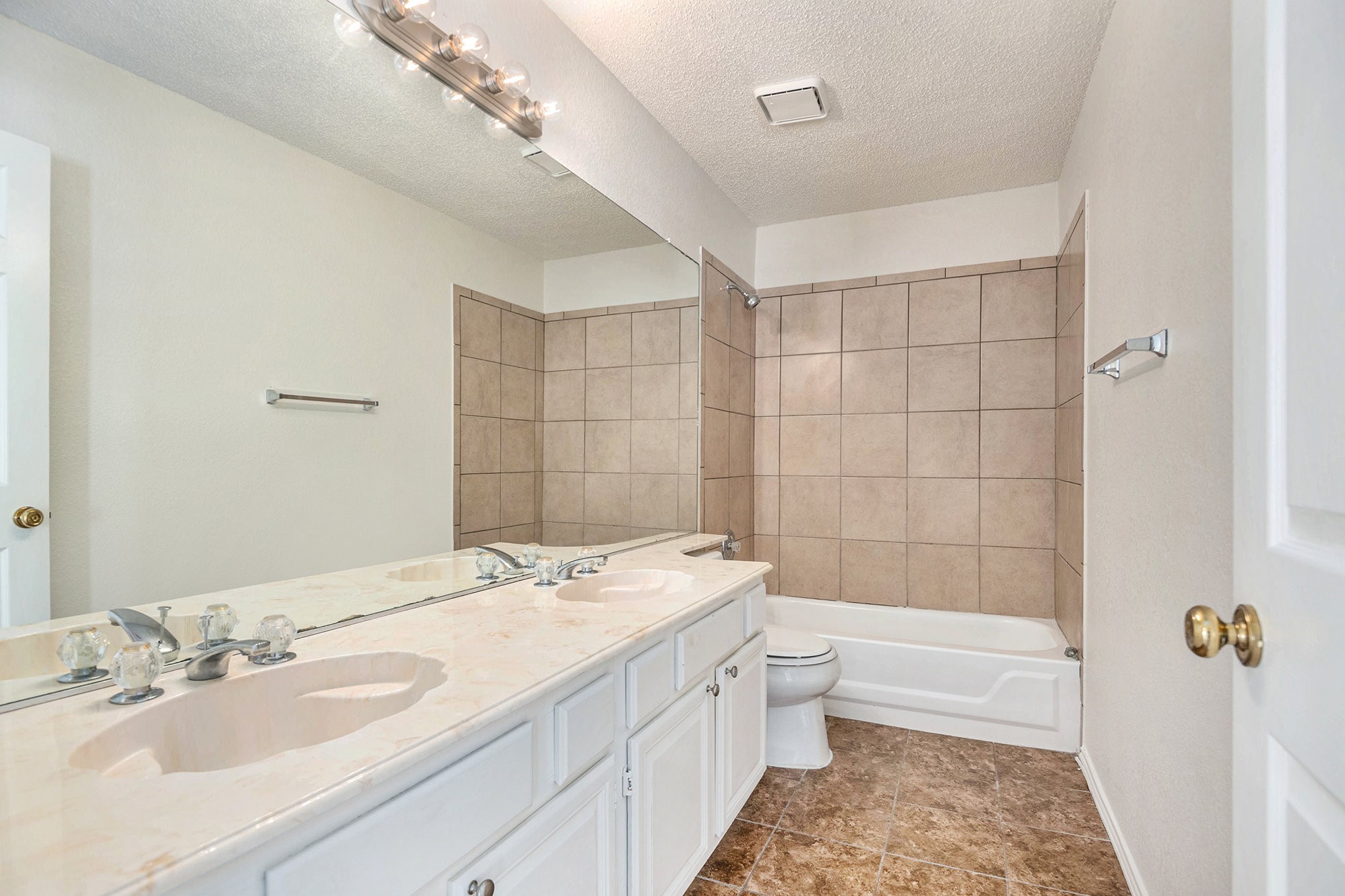 8201 Cloverglen Lane Fort Worth TX 76123