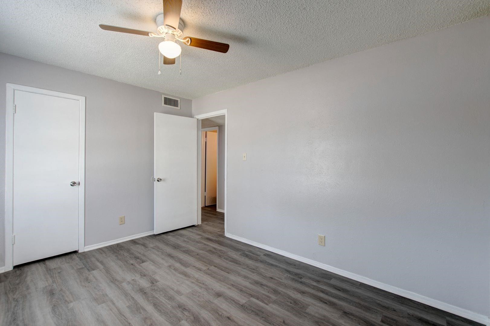 2410 N Willis Street Bradshaw TX 79603