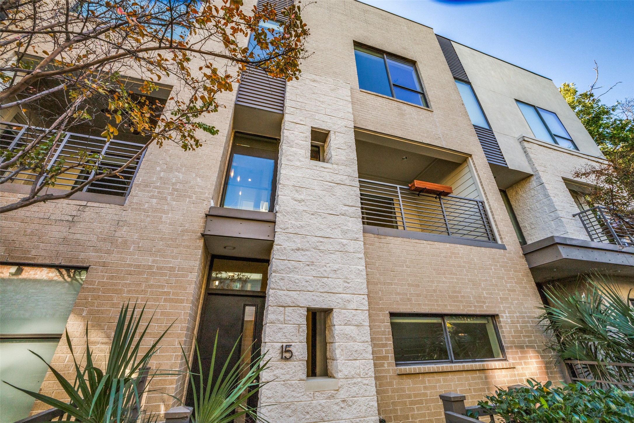4140 Newton Avenue Dallas TX 75219