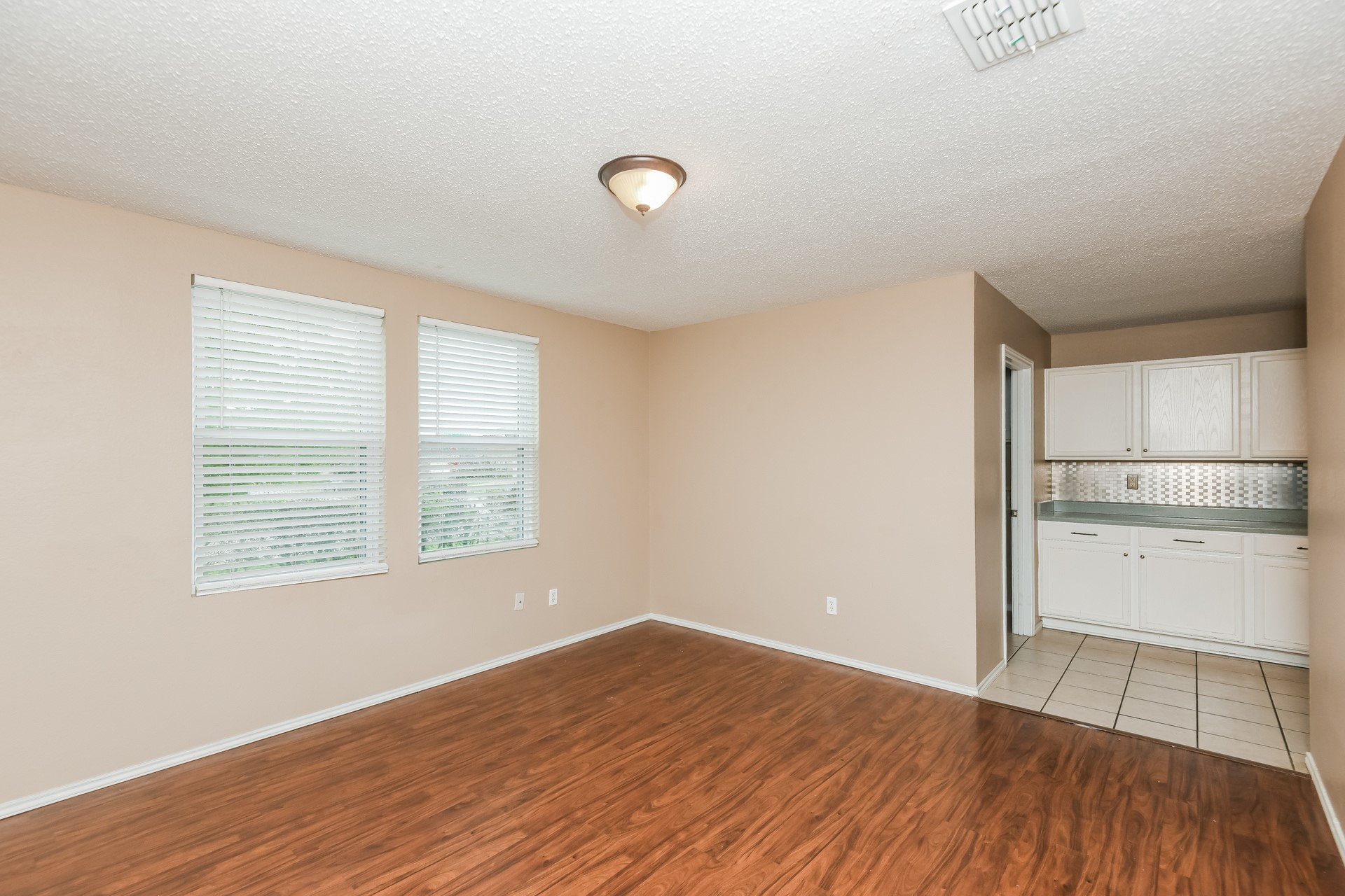 1301 Anna Lea Lane Burleson TX 76028