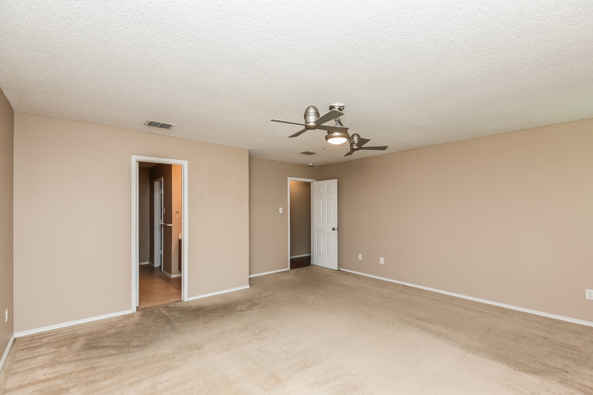 1301 Anna Lea Lane Burleson TX 76028