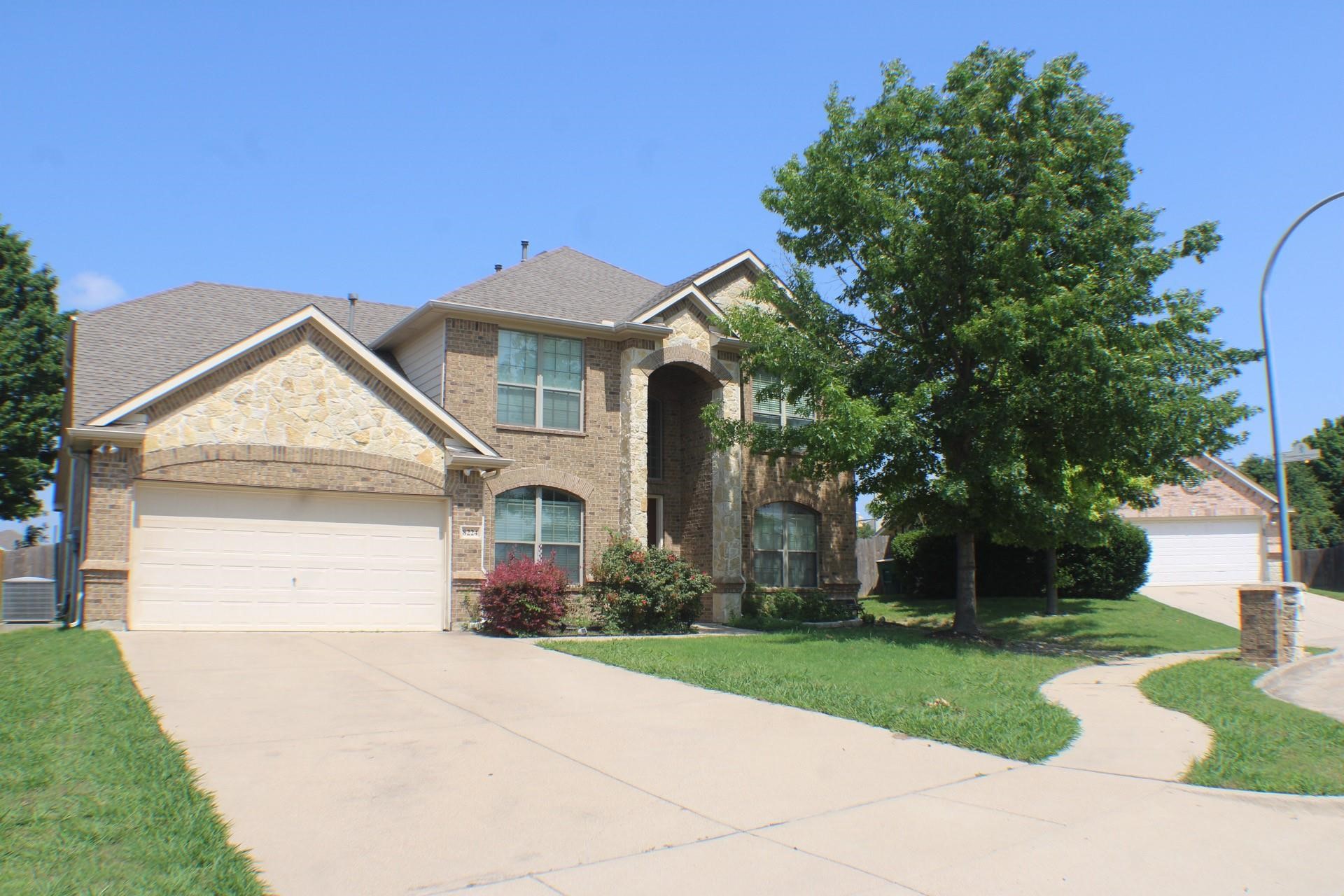8224 Summerview Court Fort Worth TX 76123