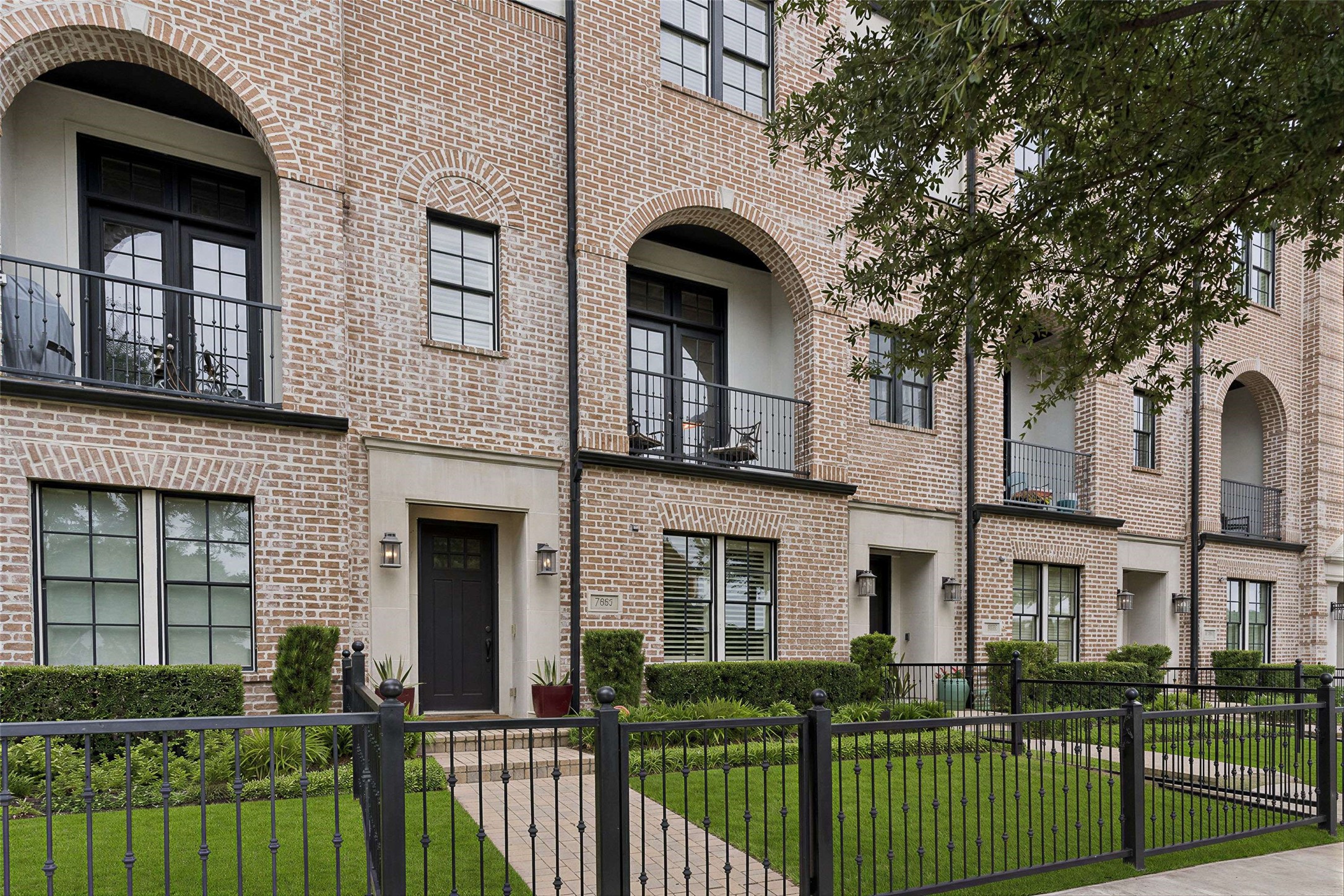 768 Sid Rich Drive Irving TX 75039