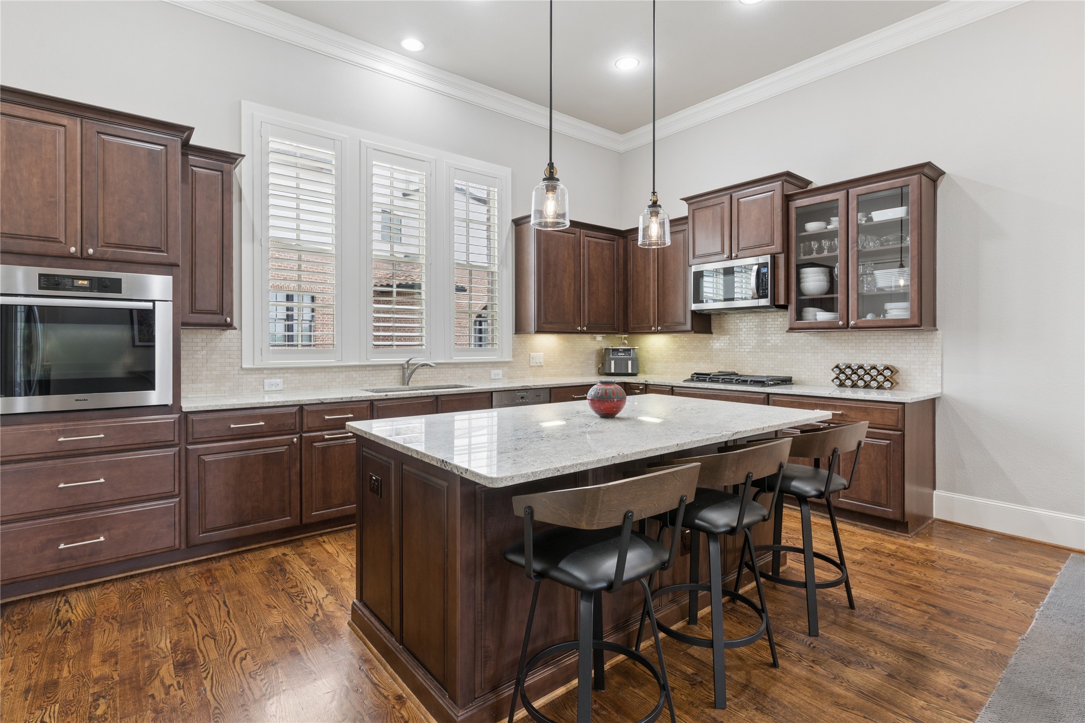 768 Sid Rich Drive Irving TX 75039