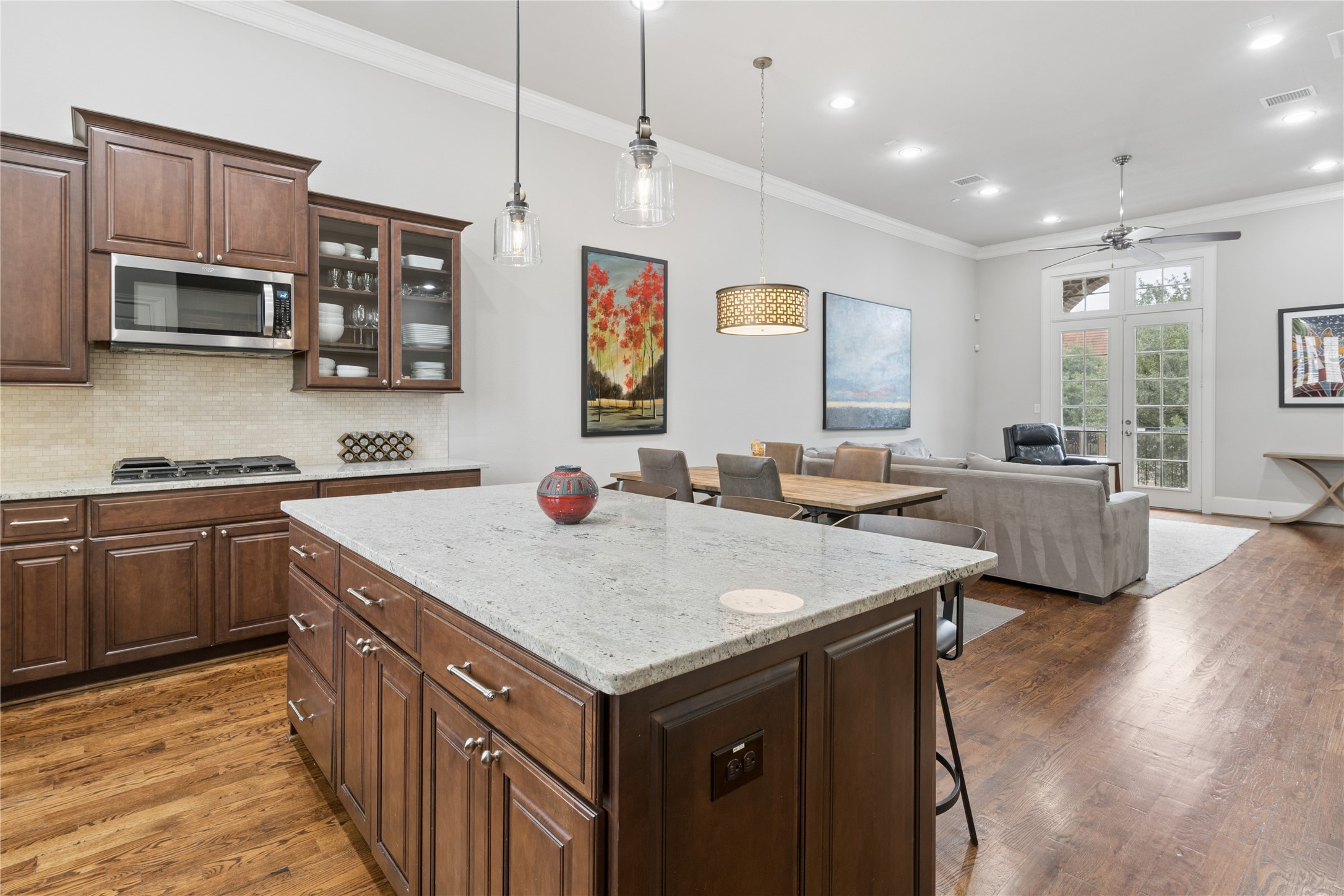 768 Sid Rich Drive Irving TX 75039