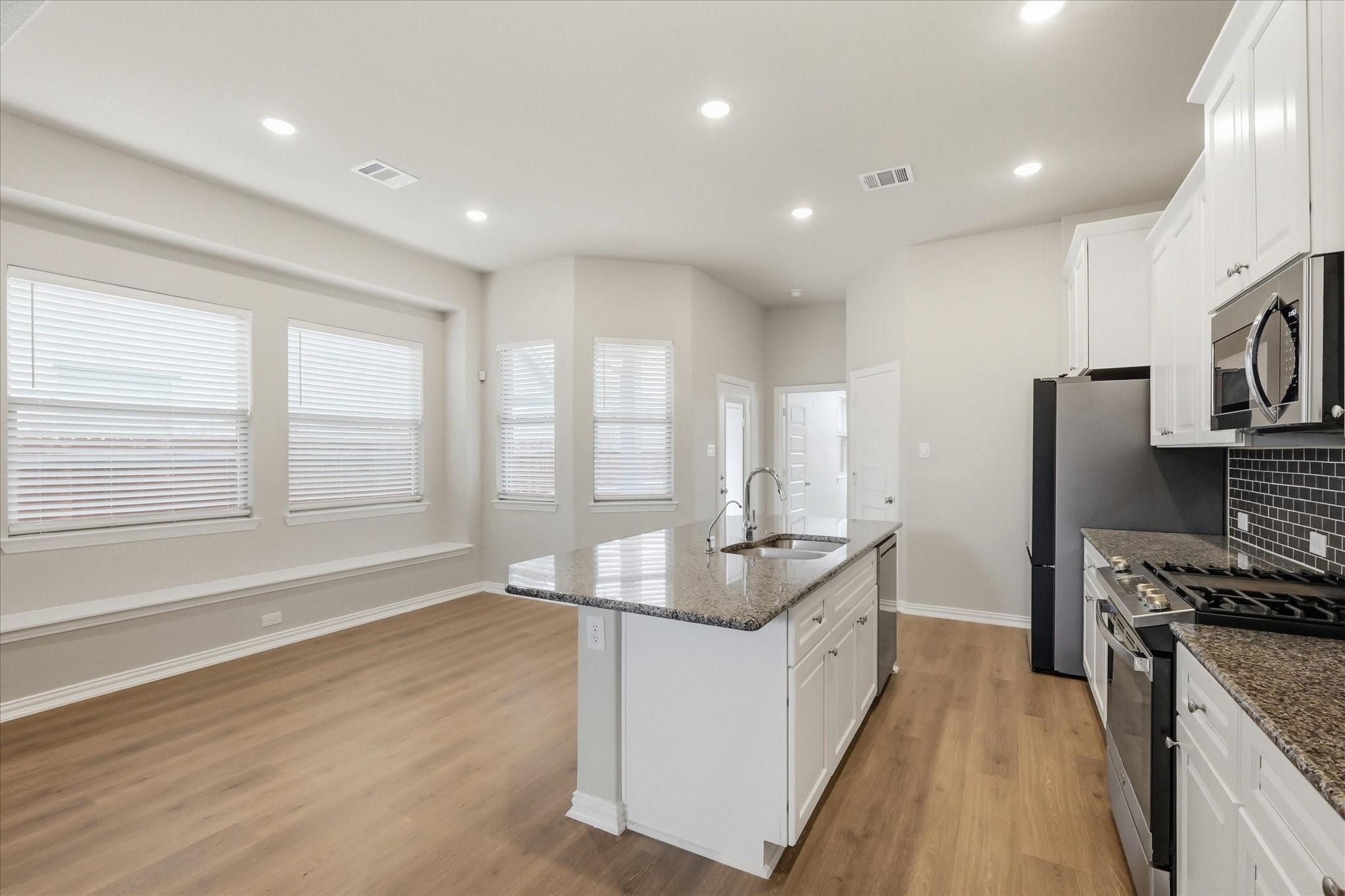 3916 Ford Drive Heartland TX 75126