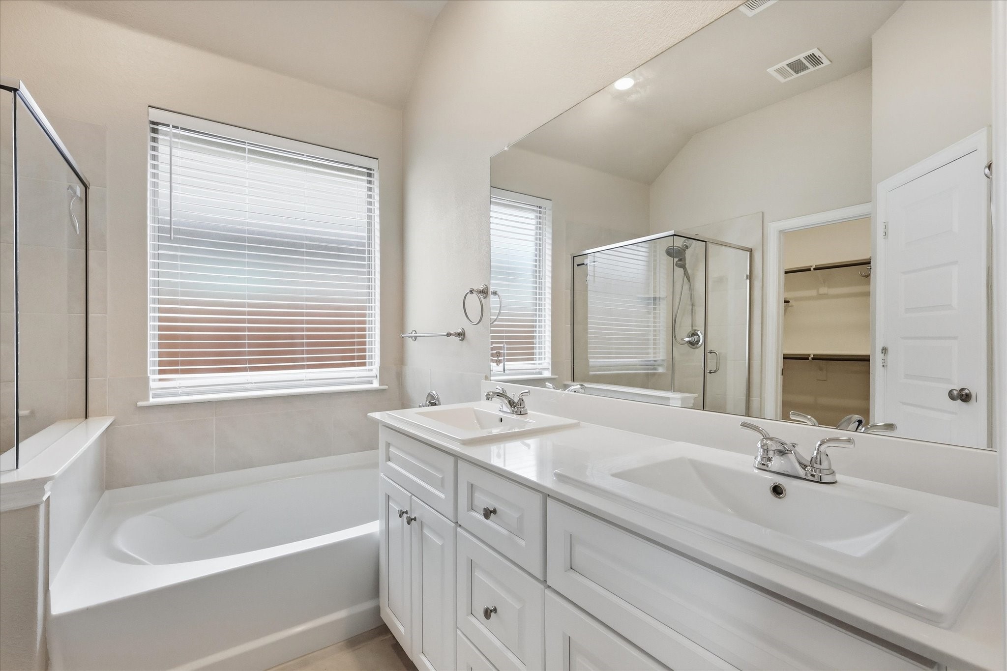 3916 Ford Drive Heartland TX 75126