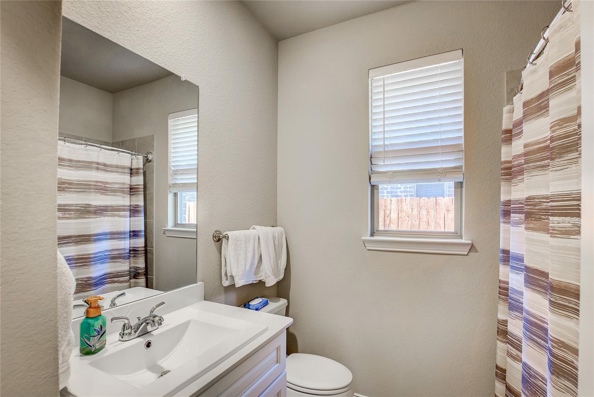3916 Ford Drive Heartland TX 75126