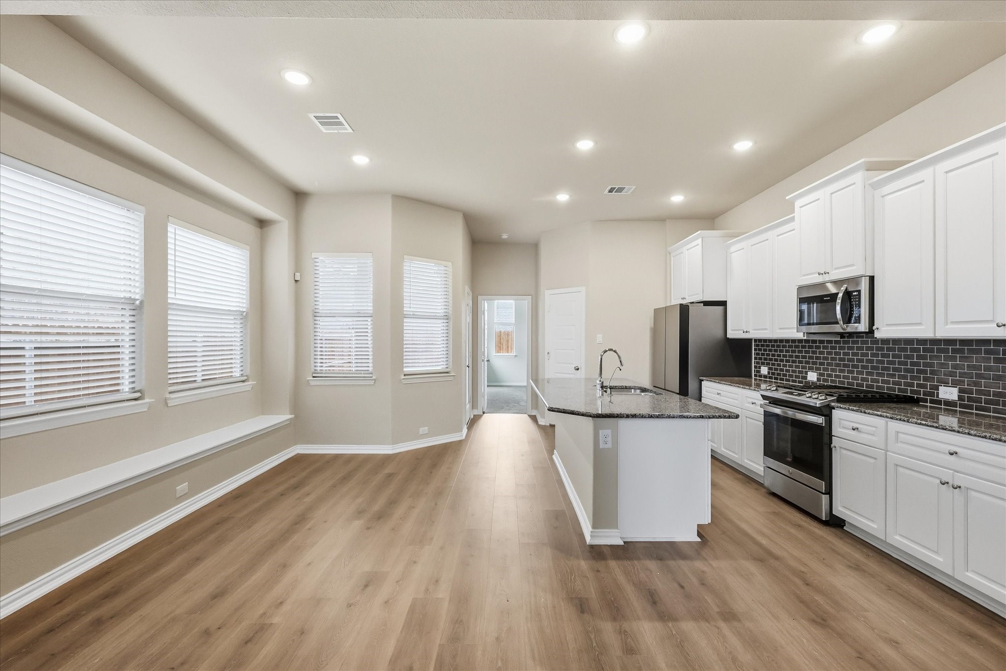 3916 Ford Drive Heartland TX 75126