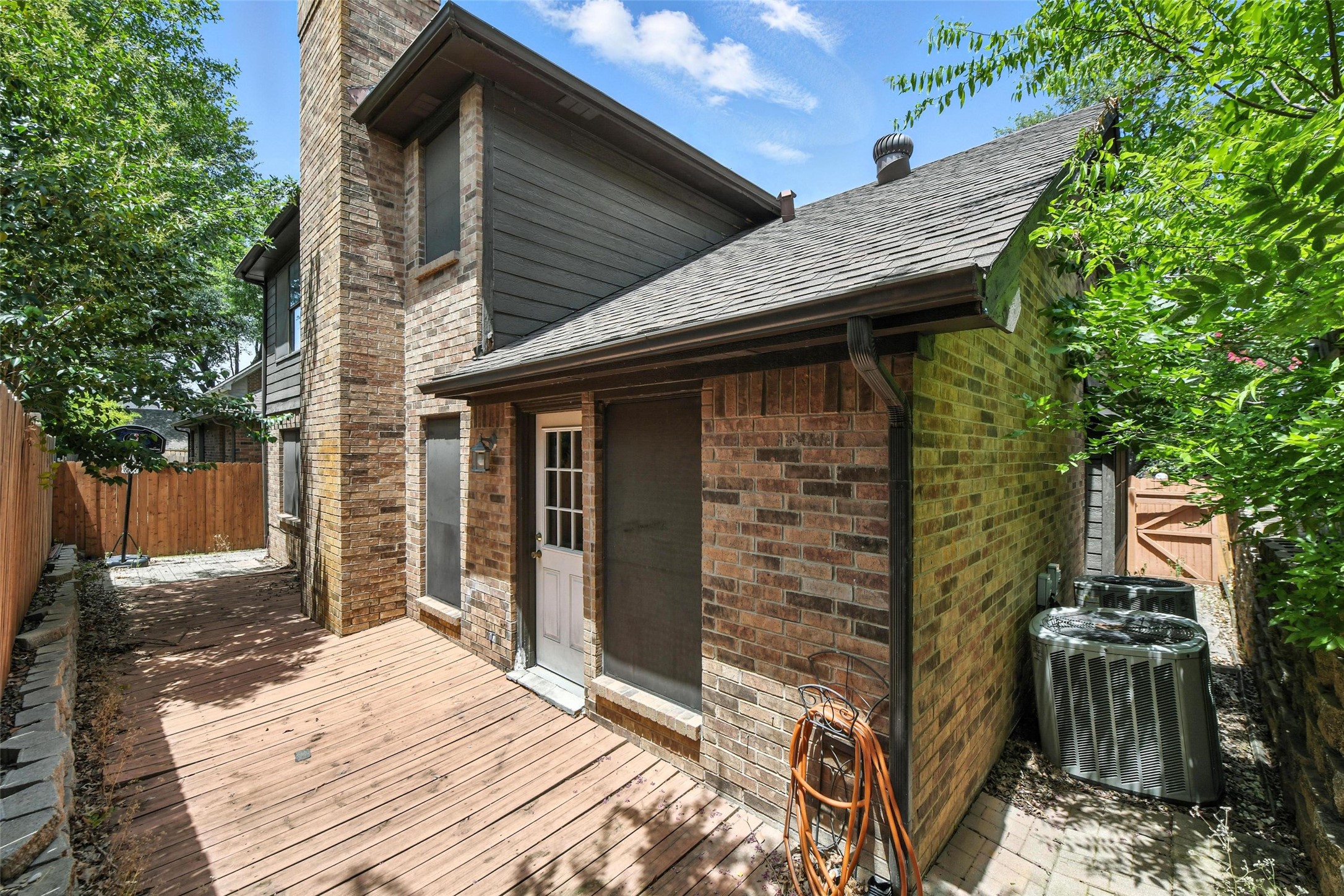 300 Saint Emelion Court Irving TX 75038
