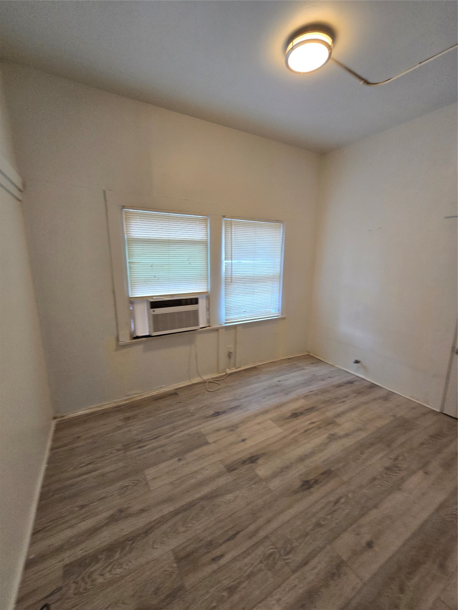1615 Alston Avenue Fort Worth TX 76104