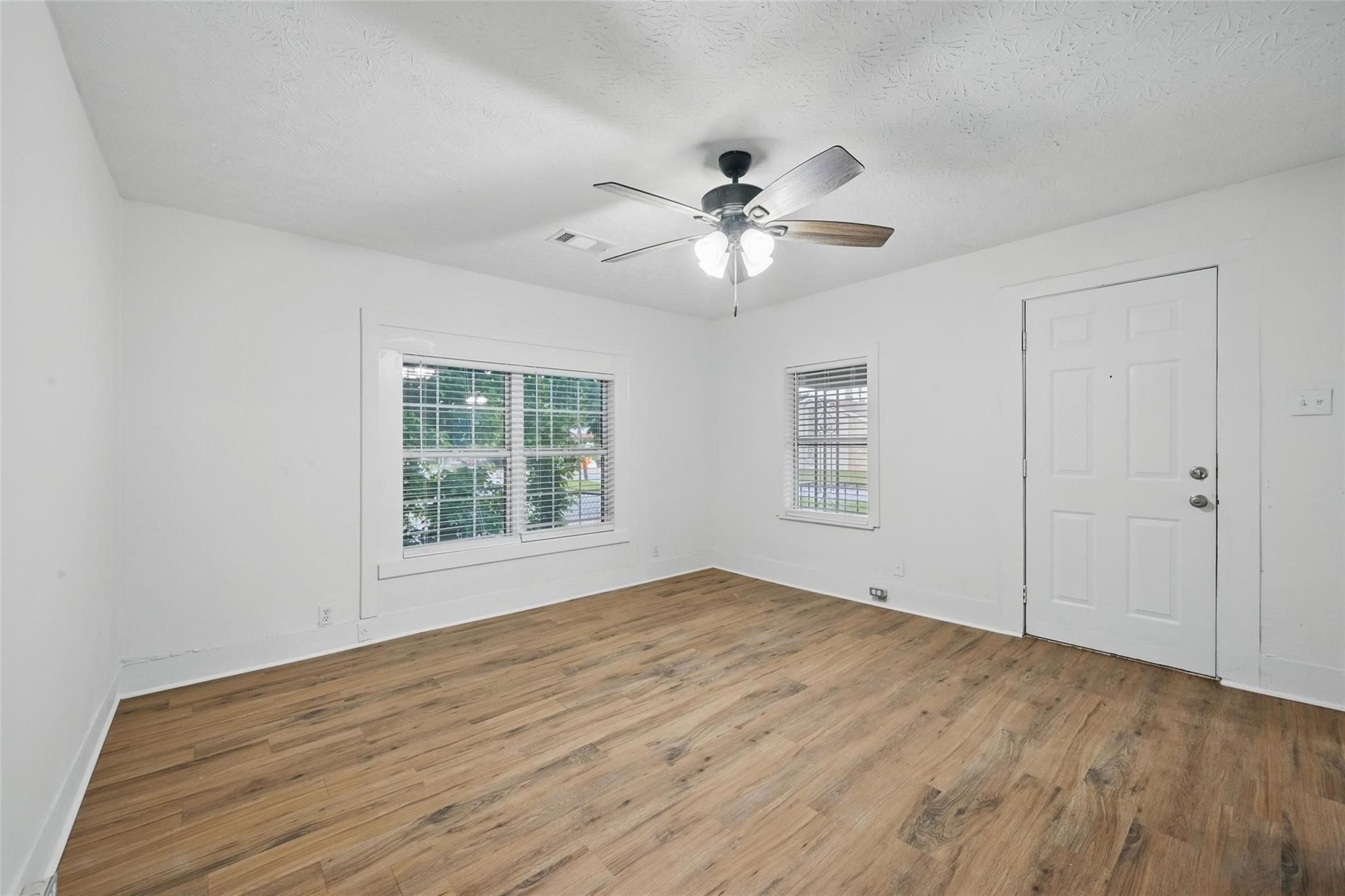 908 E Houston Street Sherman TX 75092