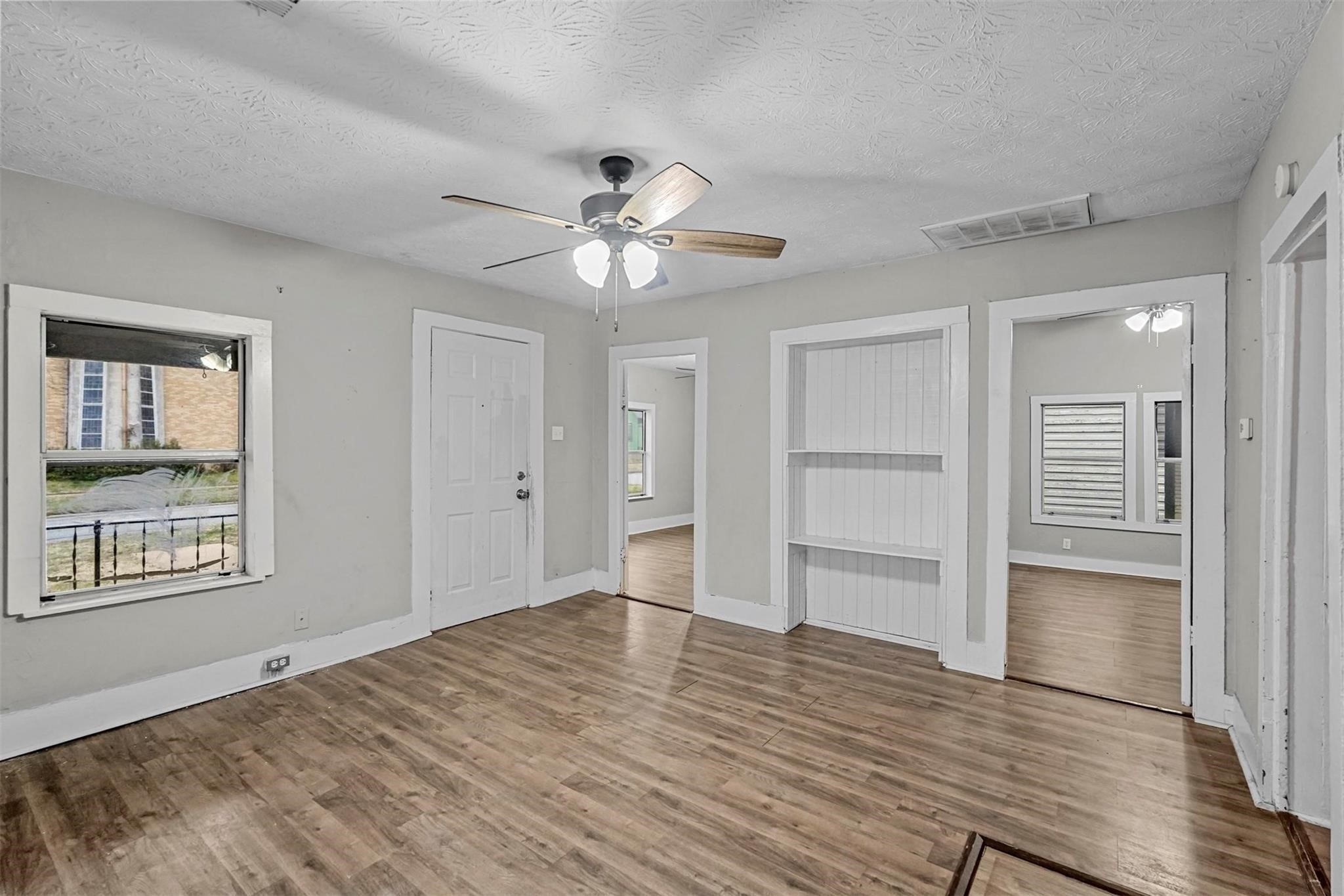 908 E Houston Street Sherman TX 75092