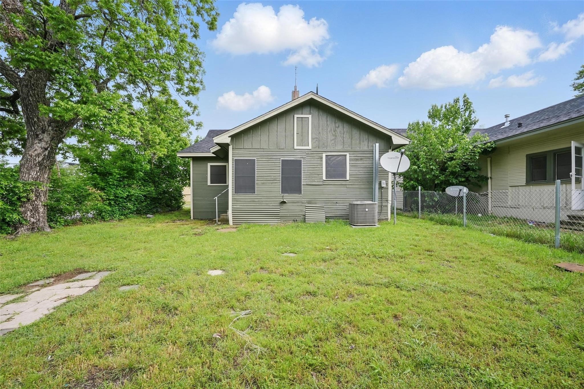 908 E Houston Street Sherman TX 75092