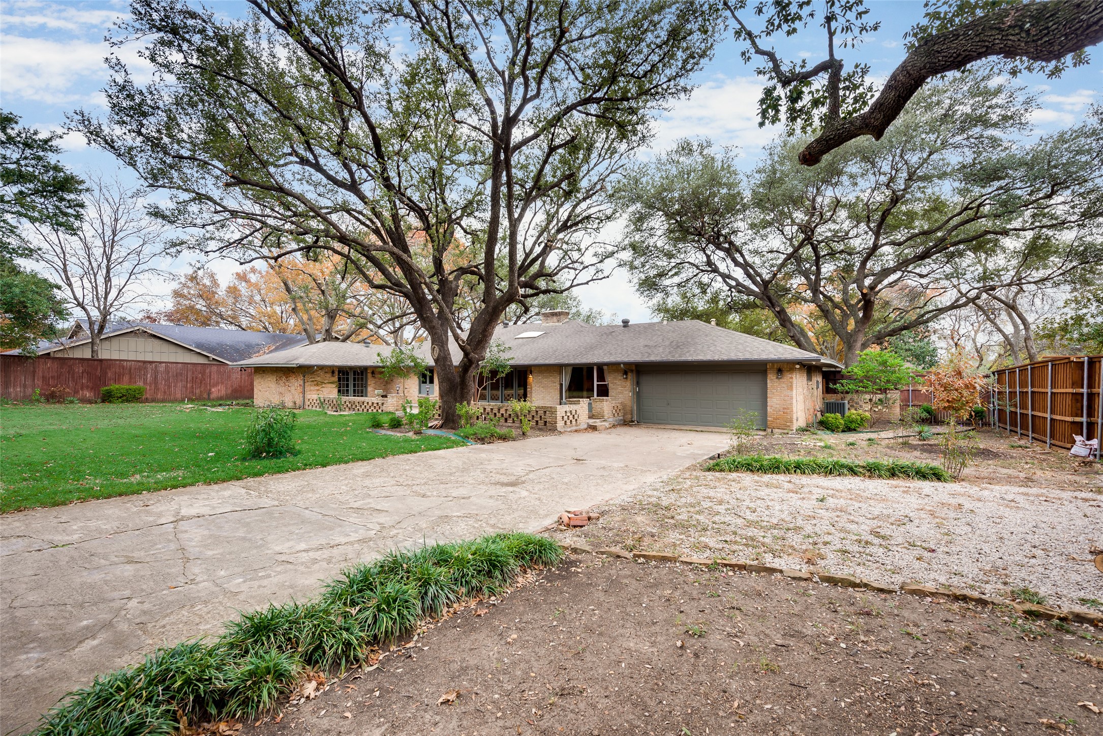 7351 Paldao Drive Dallas TX 75240