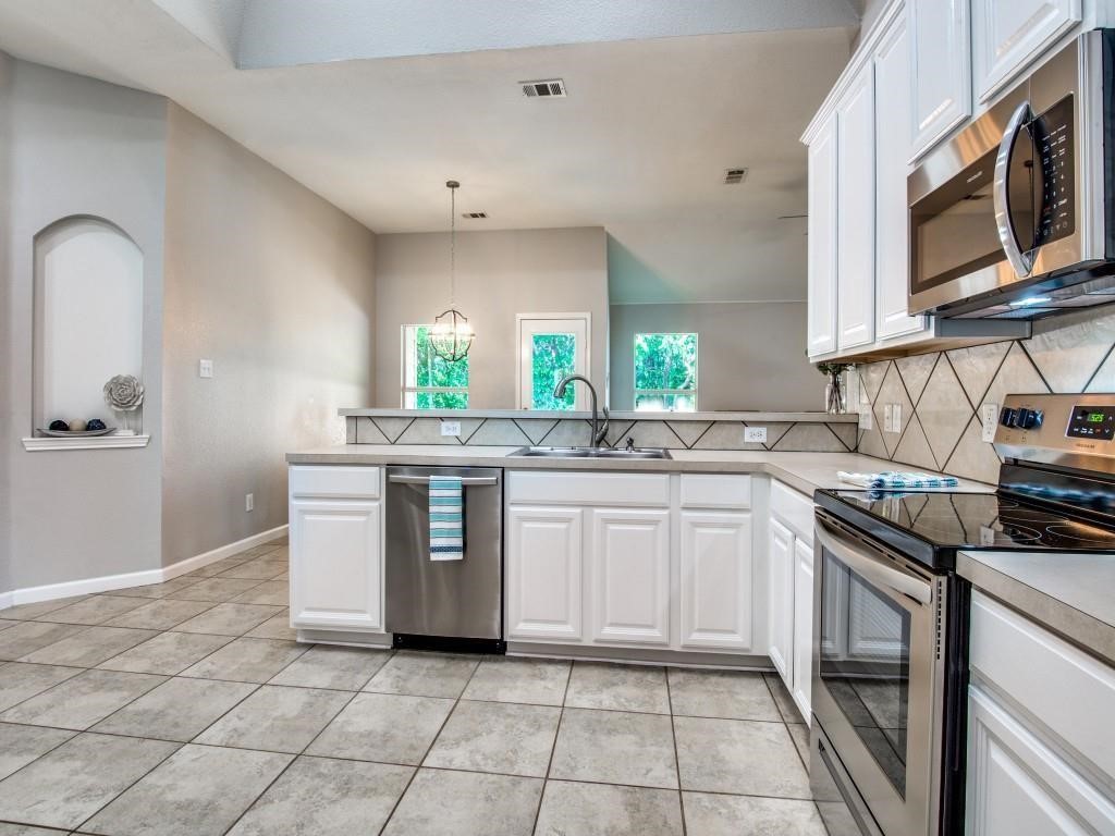 832 Blue Heron Aubrey TX 76227