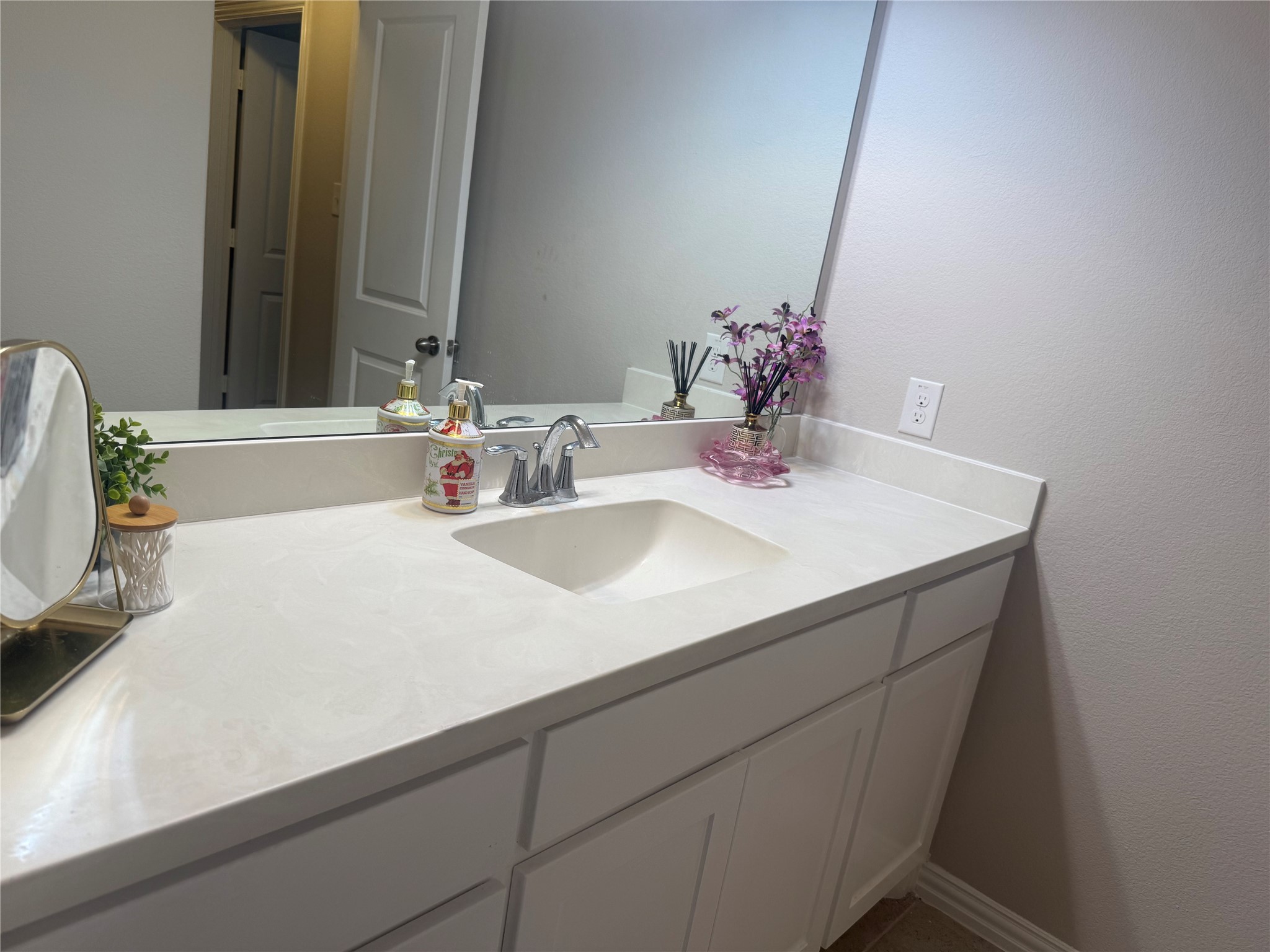 408 Palamedes Street Lewisville TX 75056