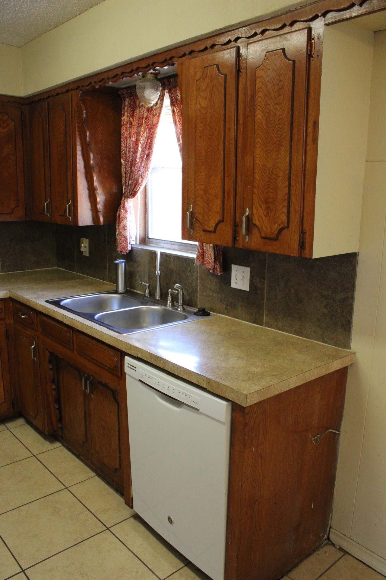 110 E Vanston Lane Crandall TX 75114