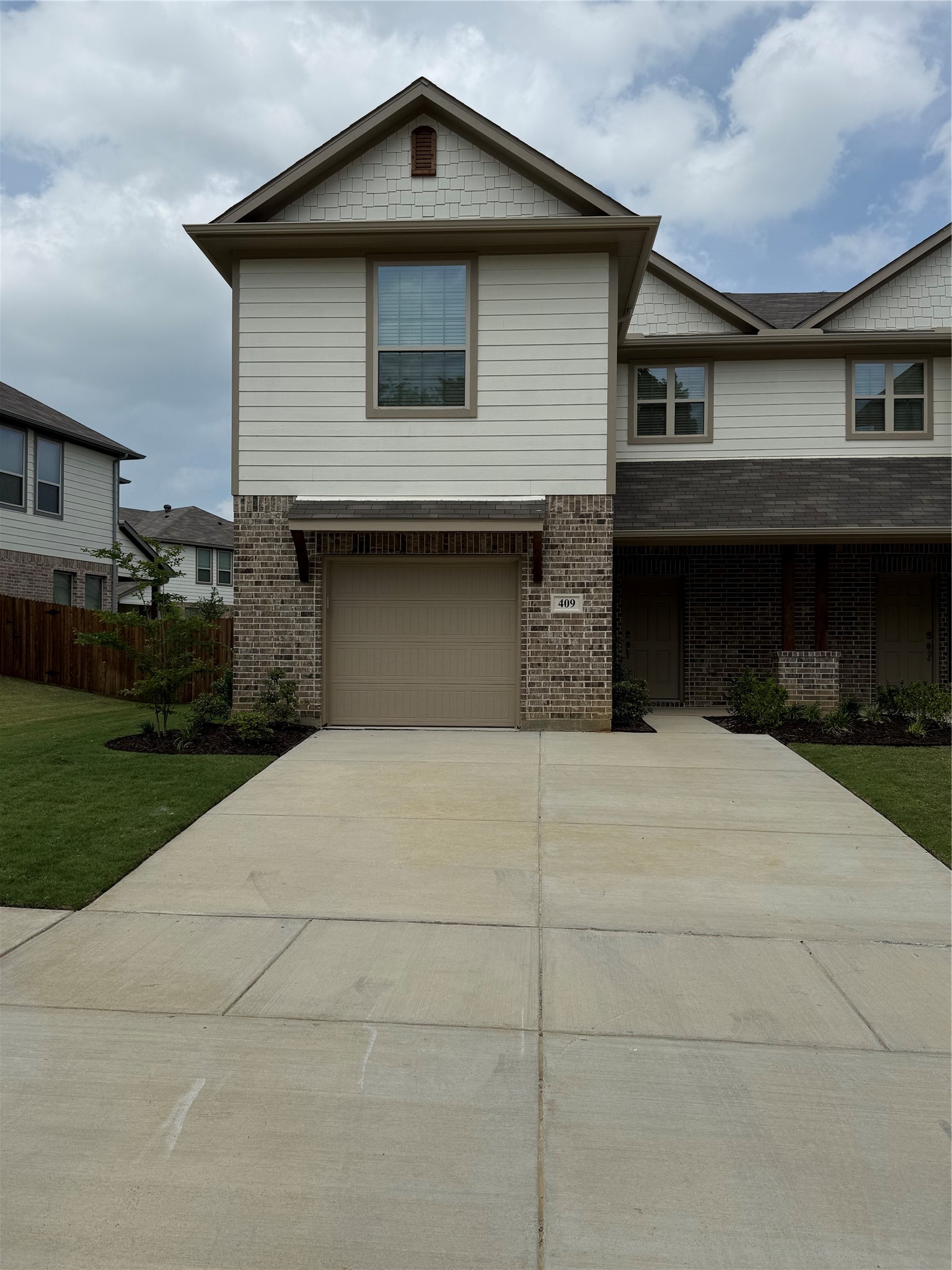 409 Saddle Lane Denton TX 76205