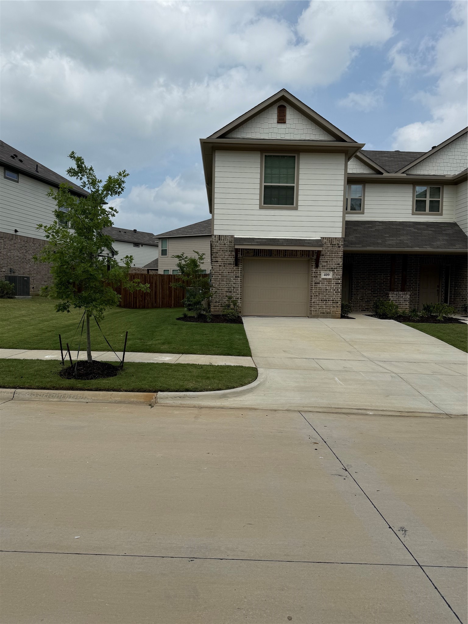 409 Saddle Lane Denton TX 76205
