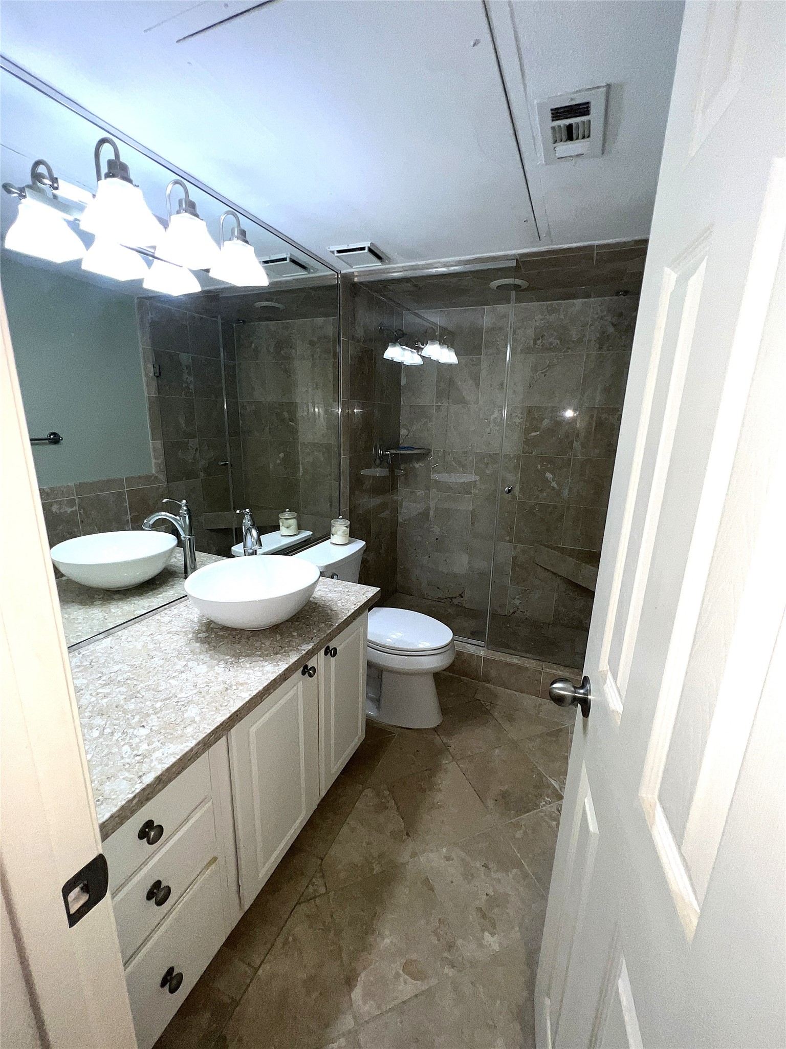 7734 Meadow Road Dallas TX 75230