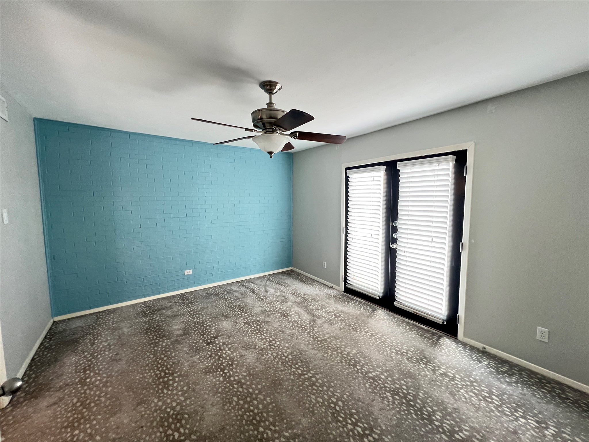 7734 Meadow Road Dallas TX 75230