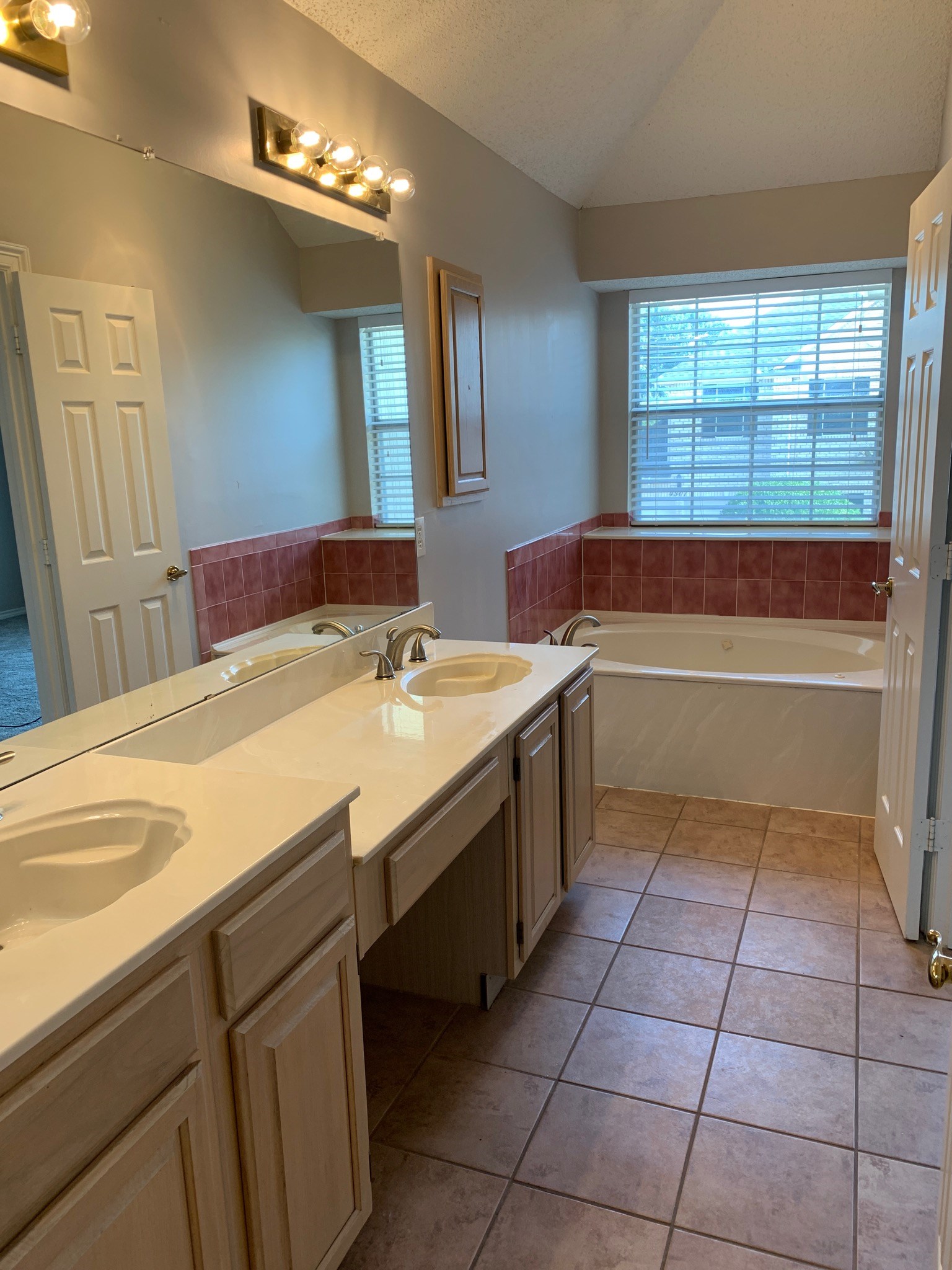 4308 N Capistrano Drive Dallas TX 75287