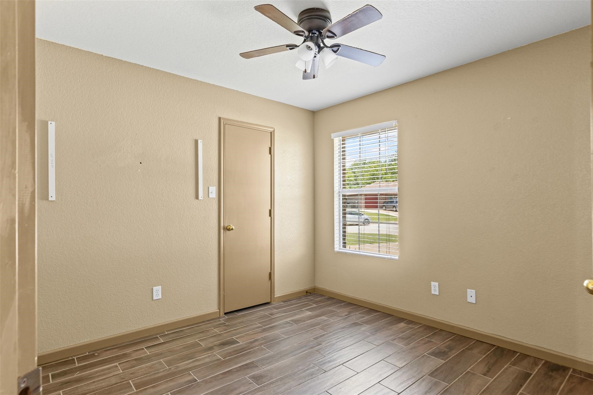 1107 Lynnwood Court Cleburne TX 76033