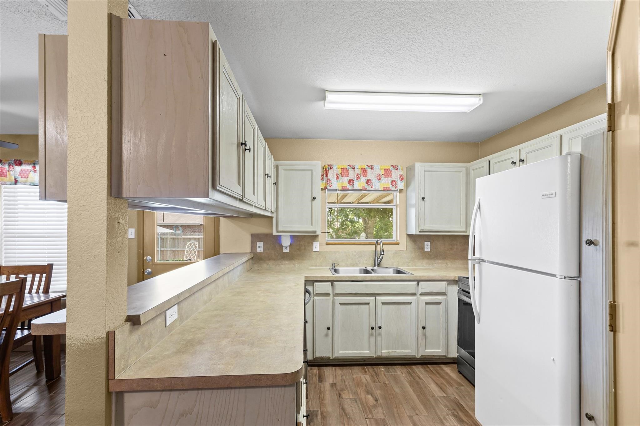 1107 Lynnwood Court Cleburne TX 76033