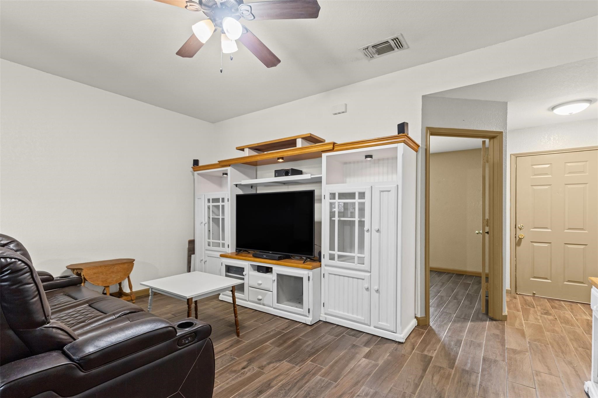 1107 Lynnwood Court Cleburne TX 76033