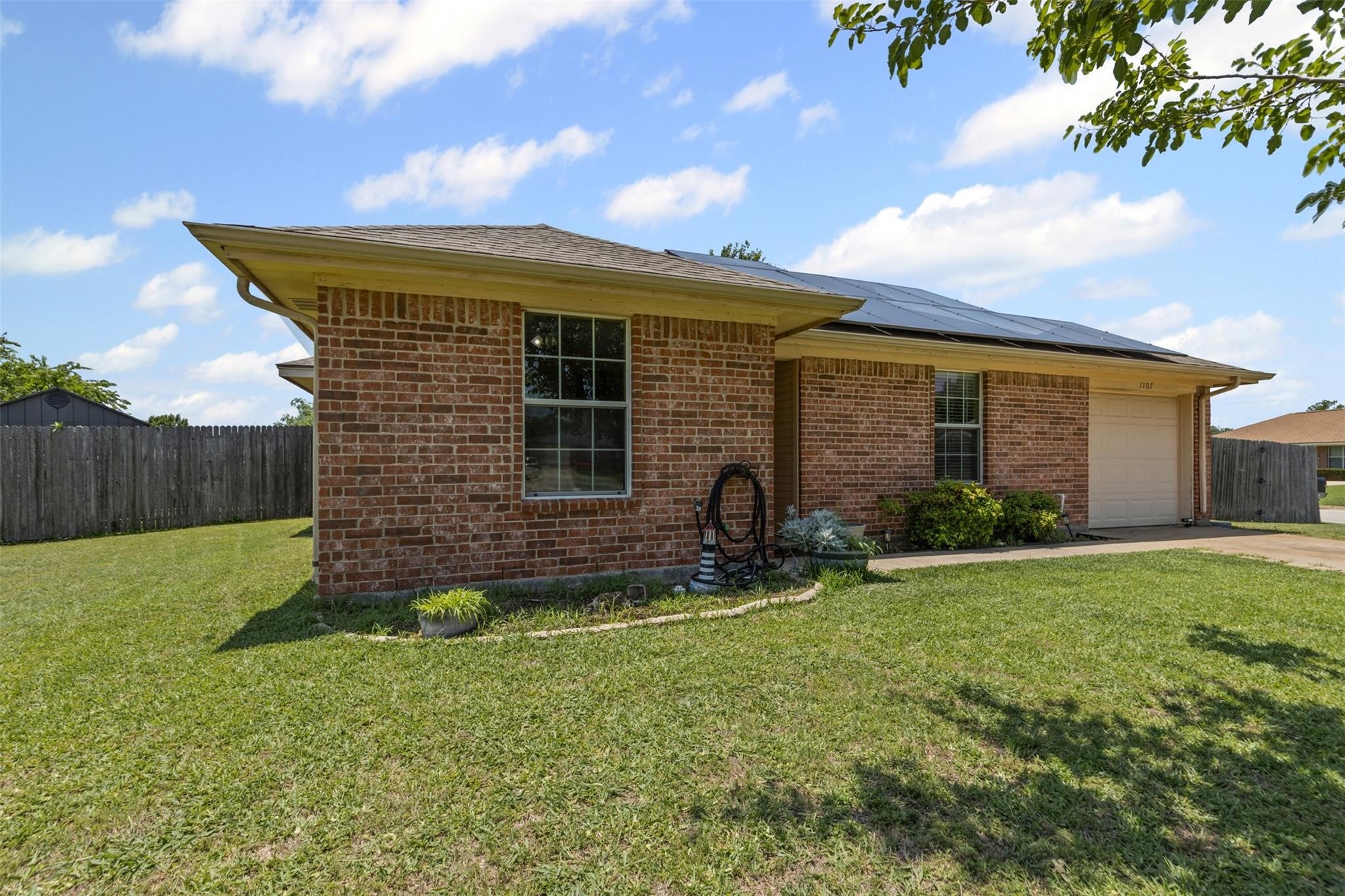1107 Lynnwood Court Cleburne TX 76033