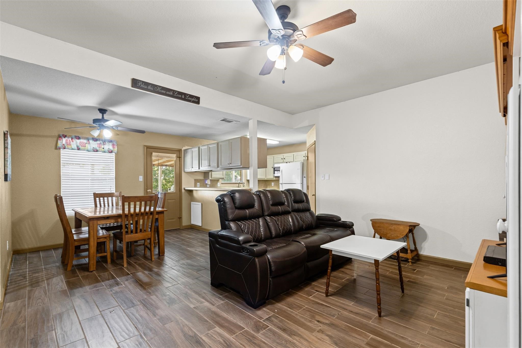 1107 Lynnwood Court Cleburne TX 76033