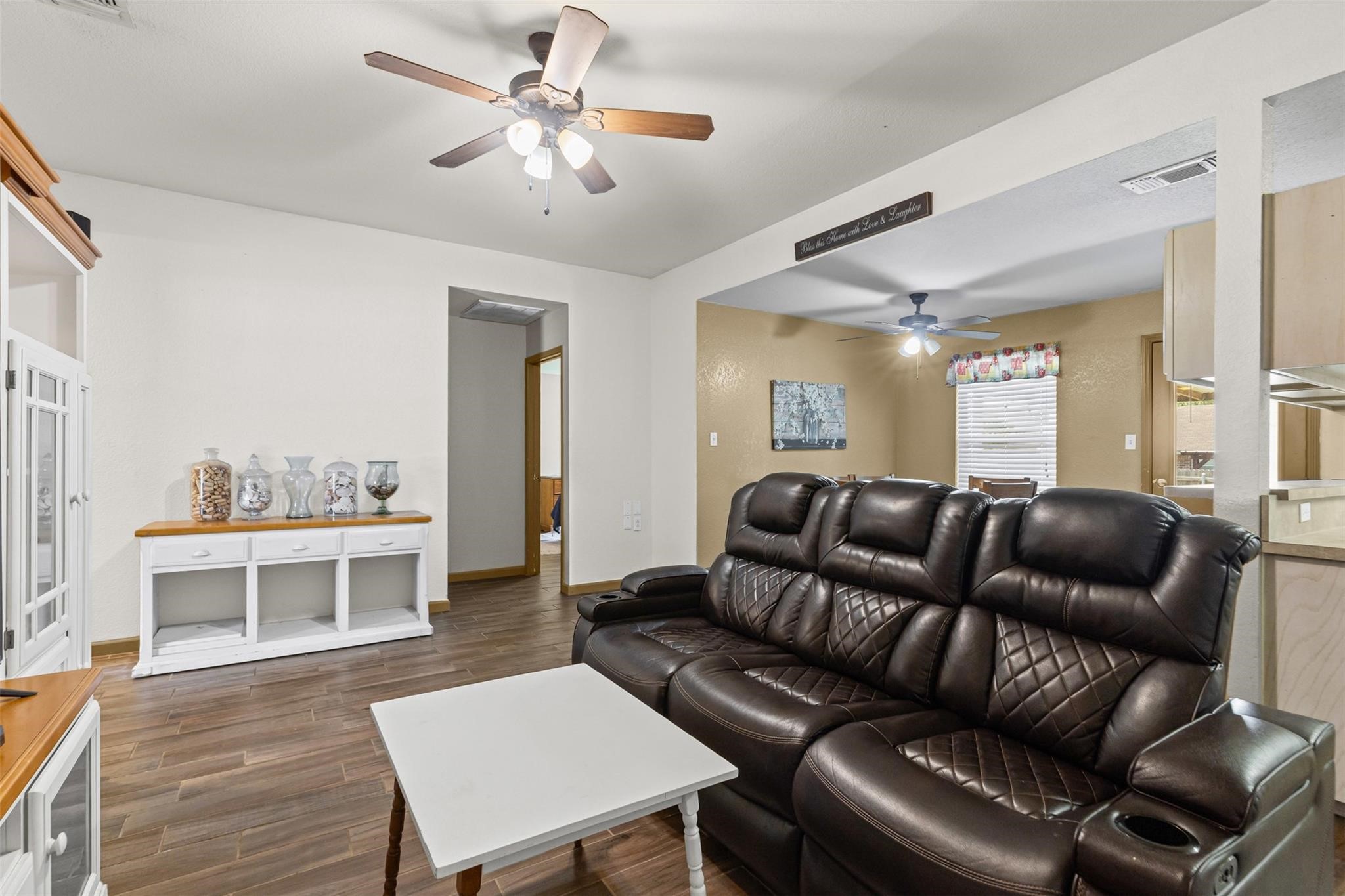 1107 Lynnwood Court Cleburne TX 76033