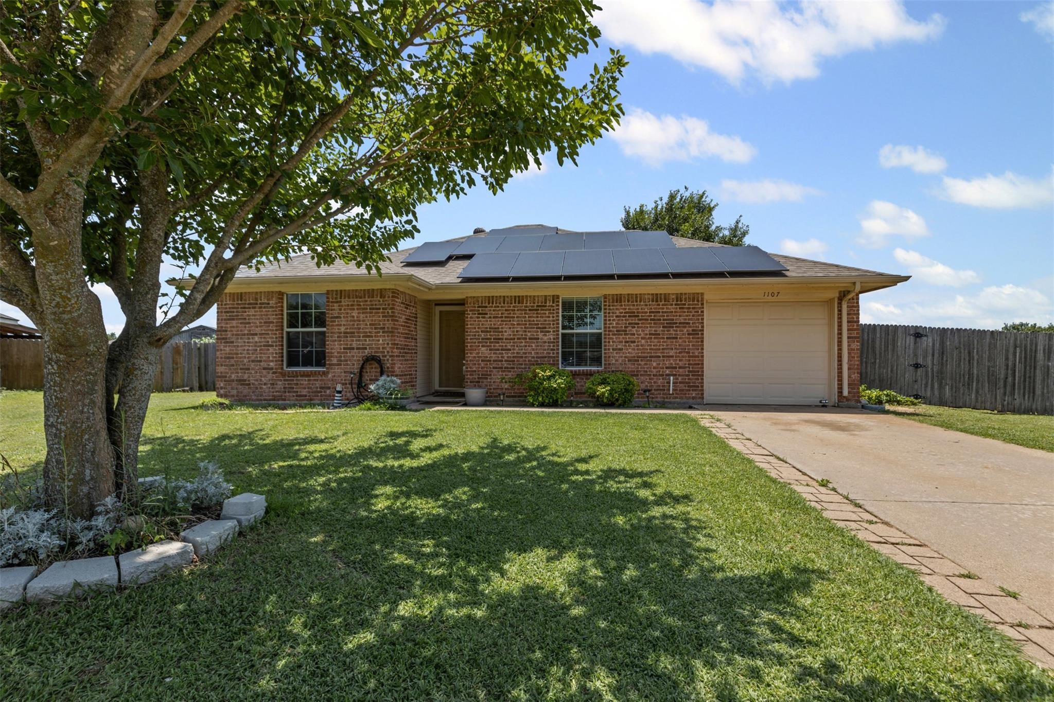 1107 Lynnwood Court Cleburne TX 76033
