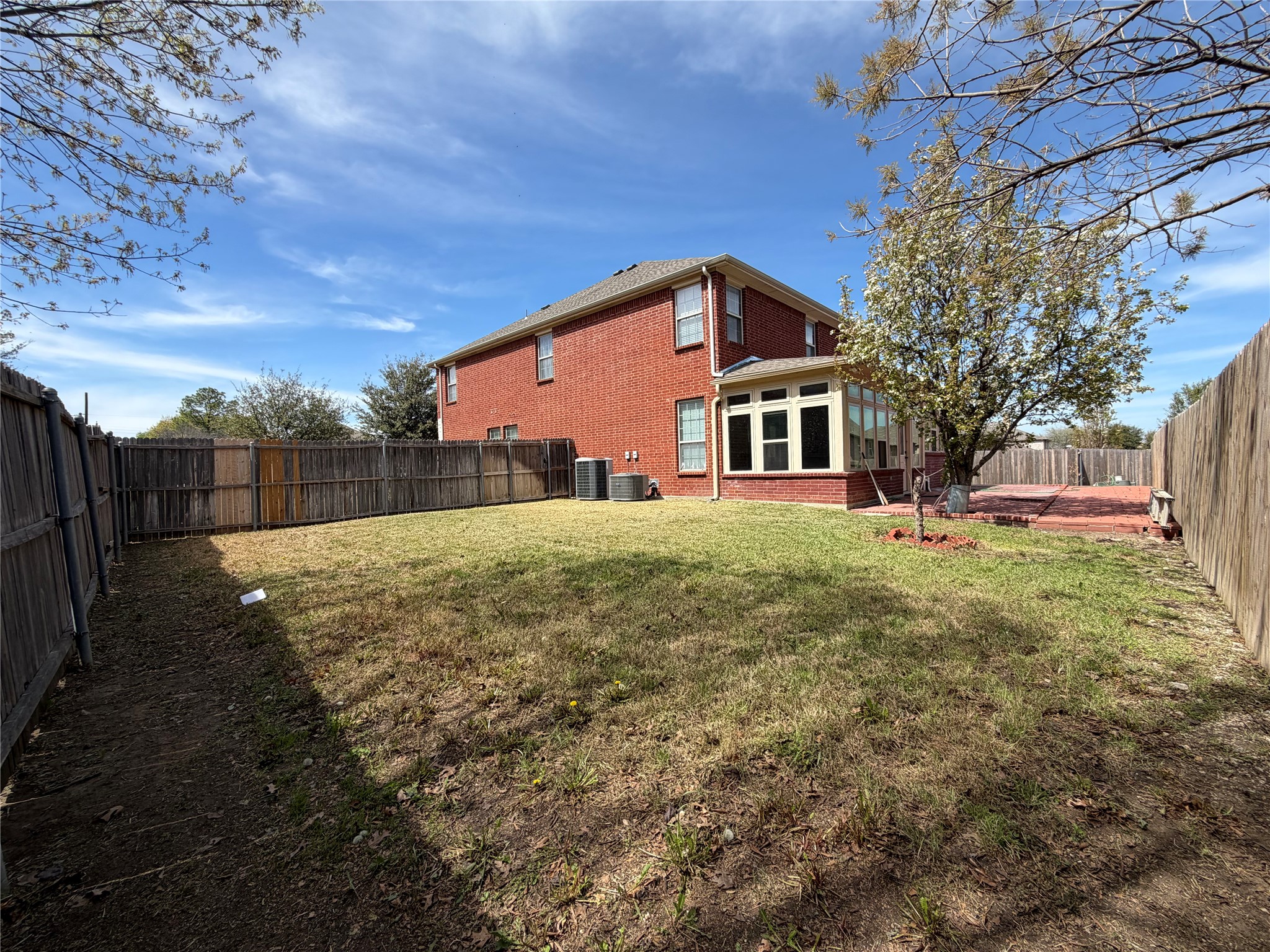 304 Serenade Lane Euless TX 76039