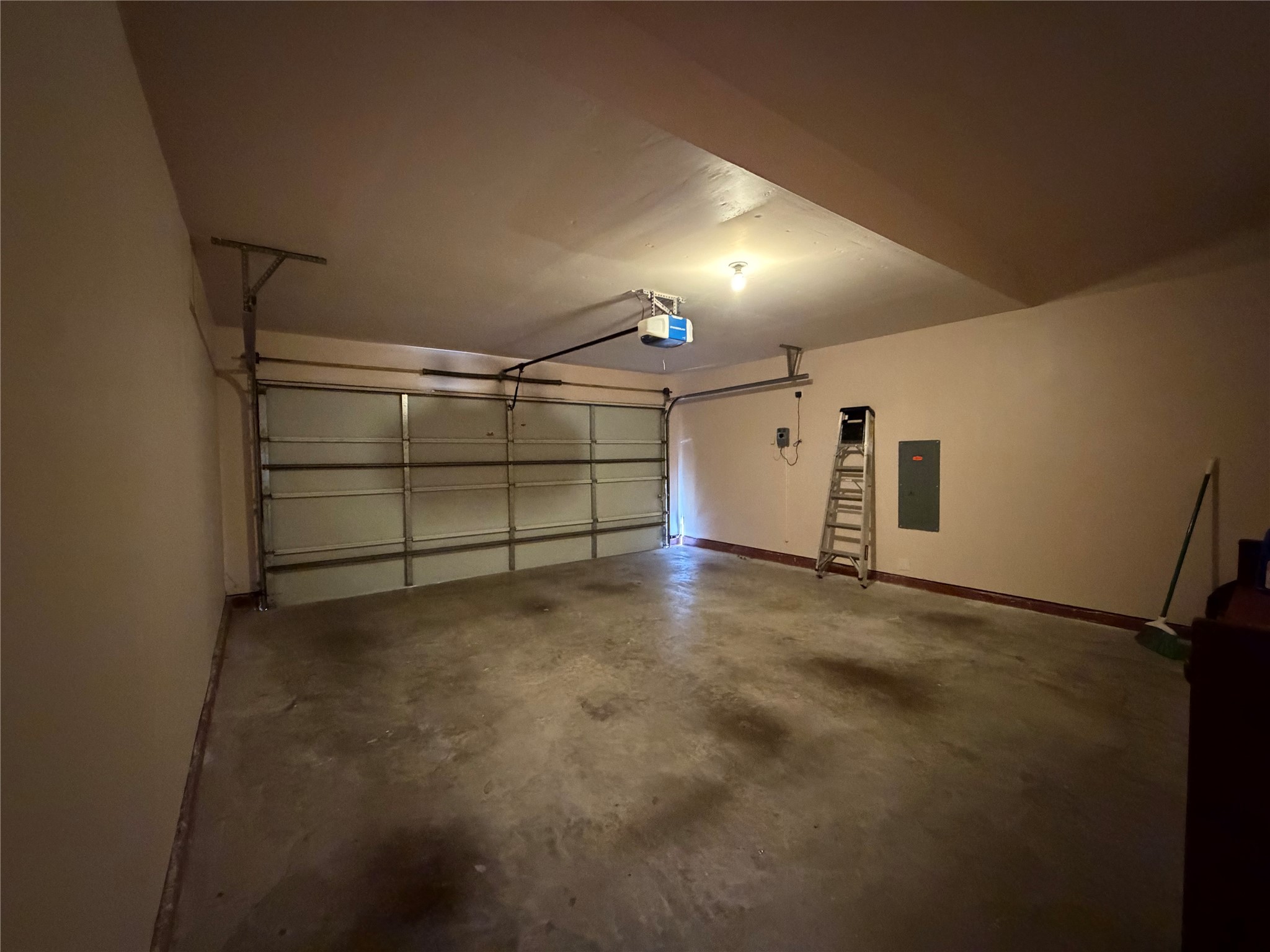 304 Serenade Lane Euless TX 76039