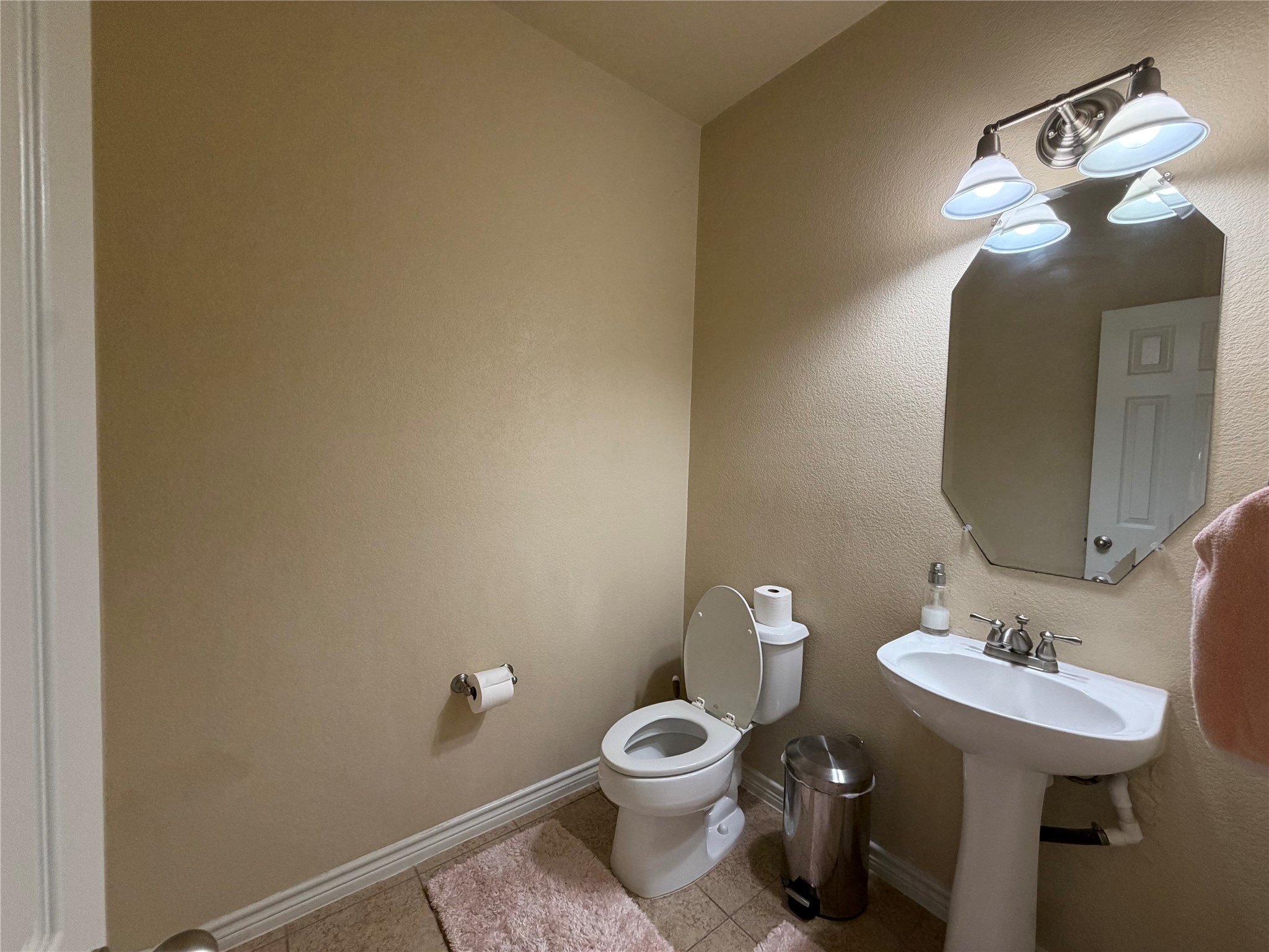 304 Serenade Lane Euless TX 76039