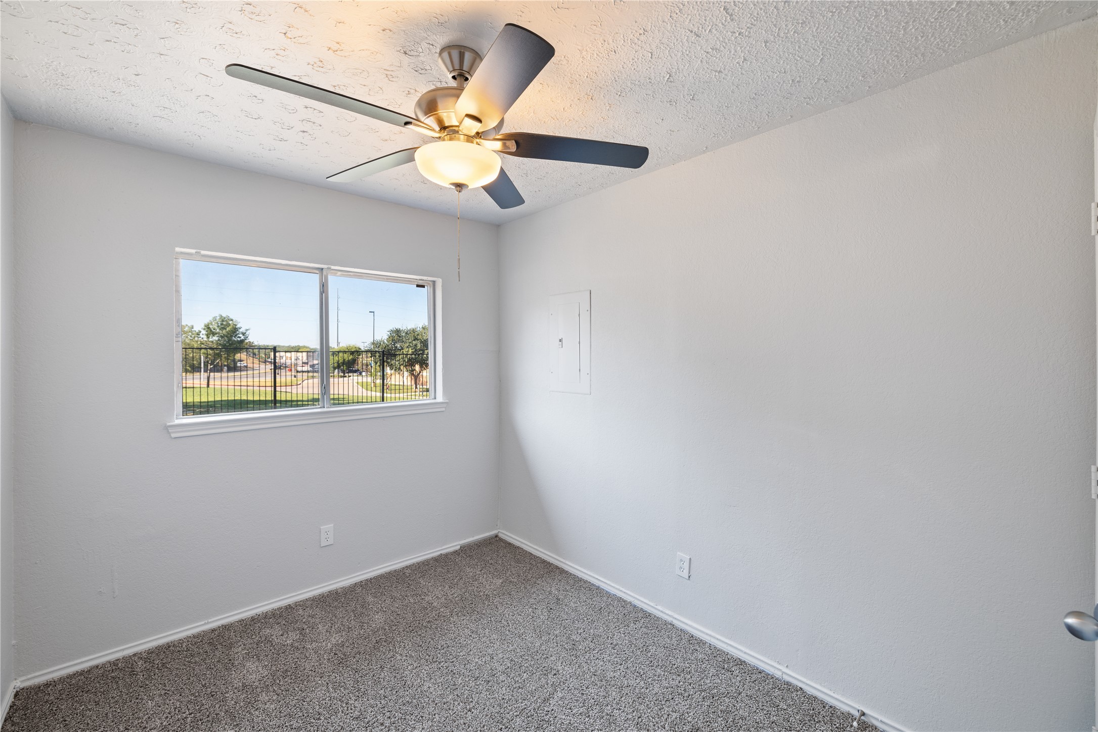 2540 Avenue H Fort Worth TX 76105