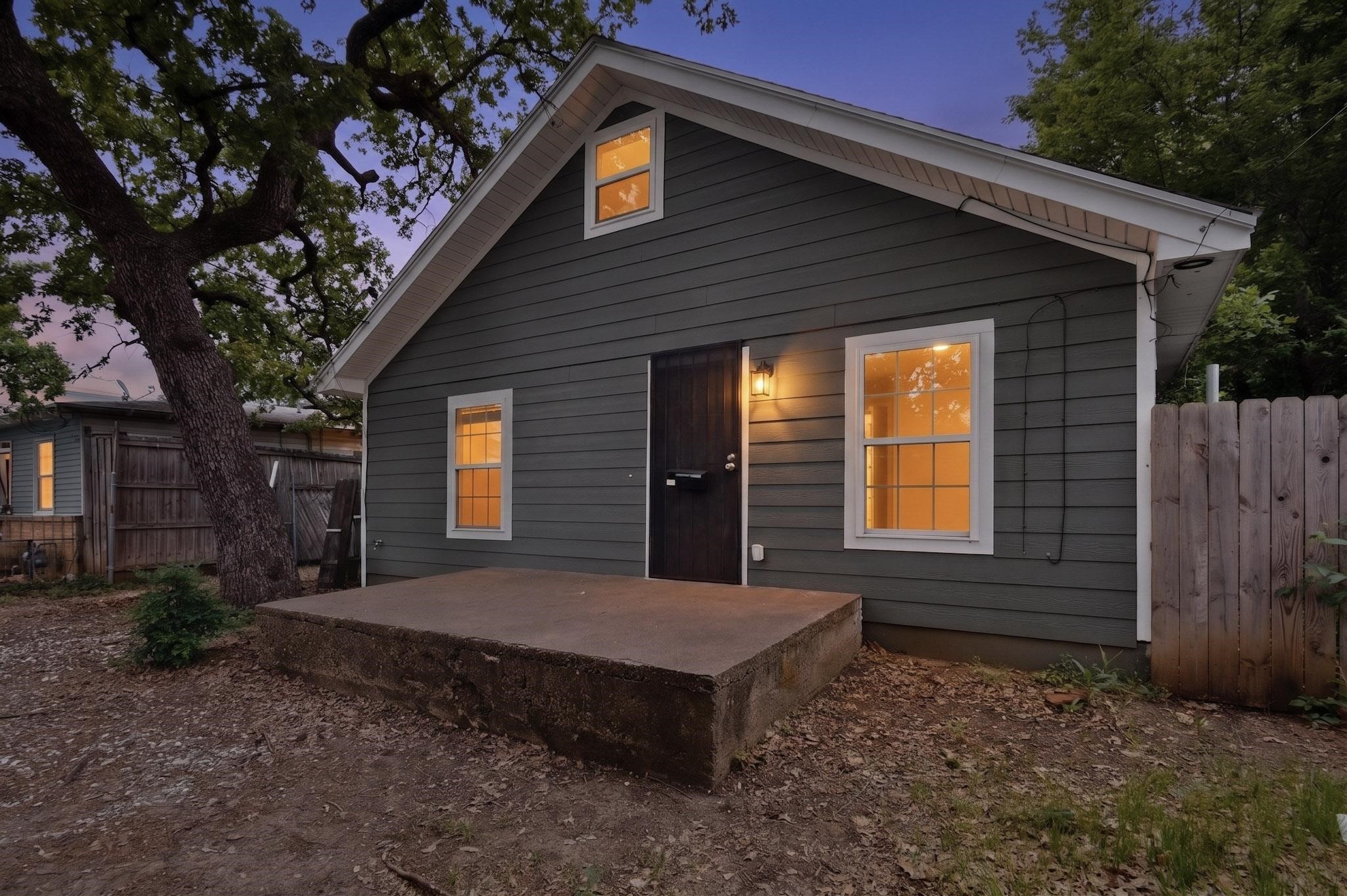 1210 Grant Street Dallas TX 75203