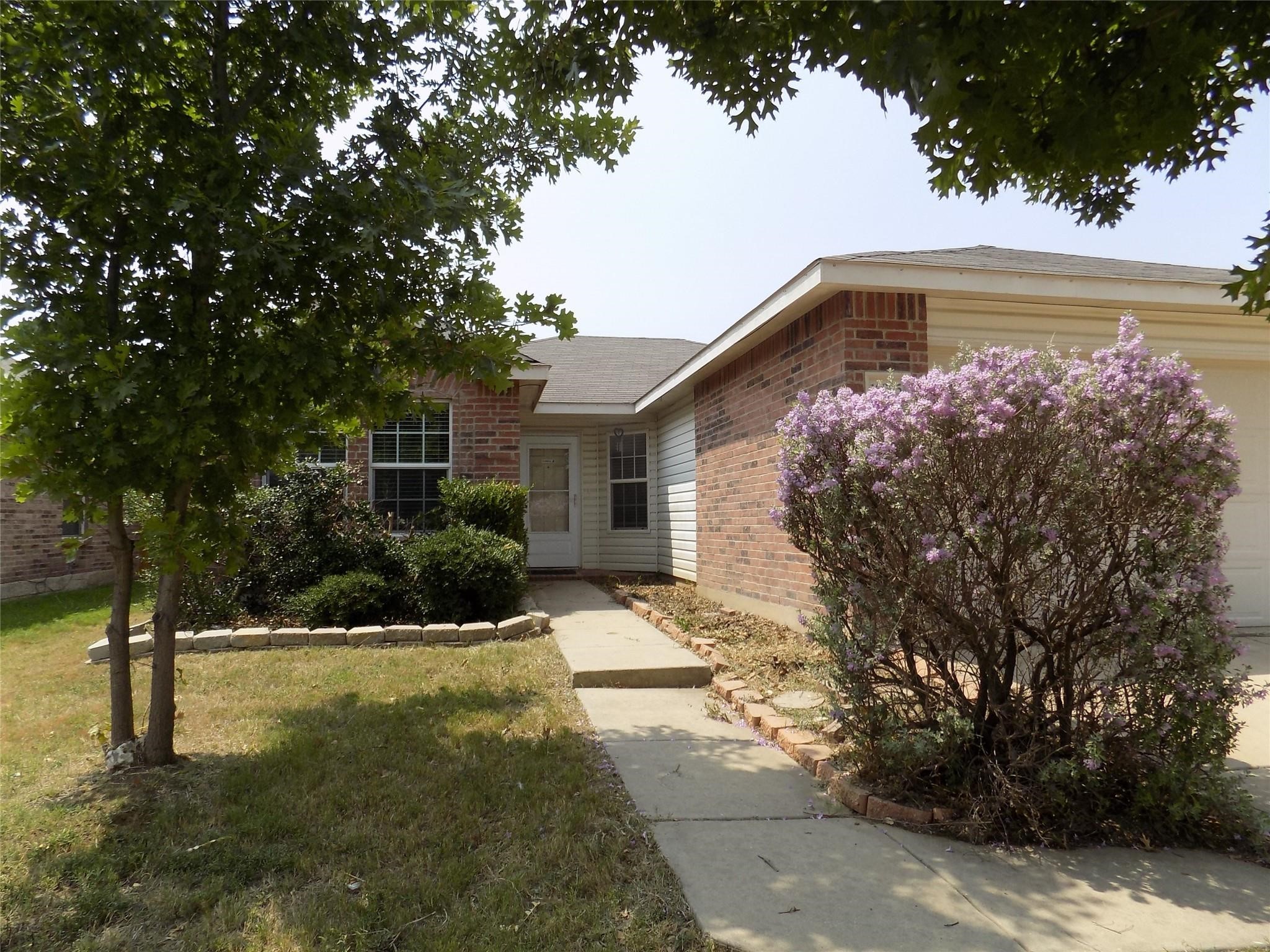 16905 Thorntree Court Fort Worth TX 76247