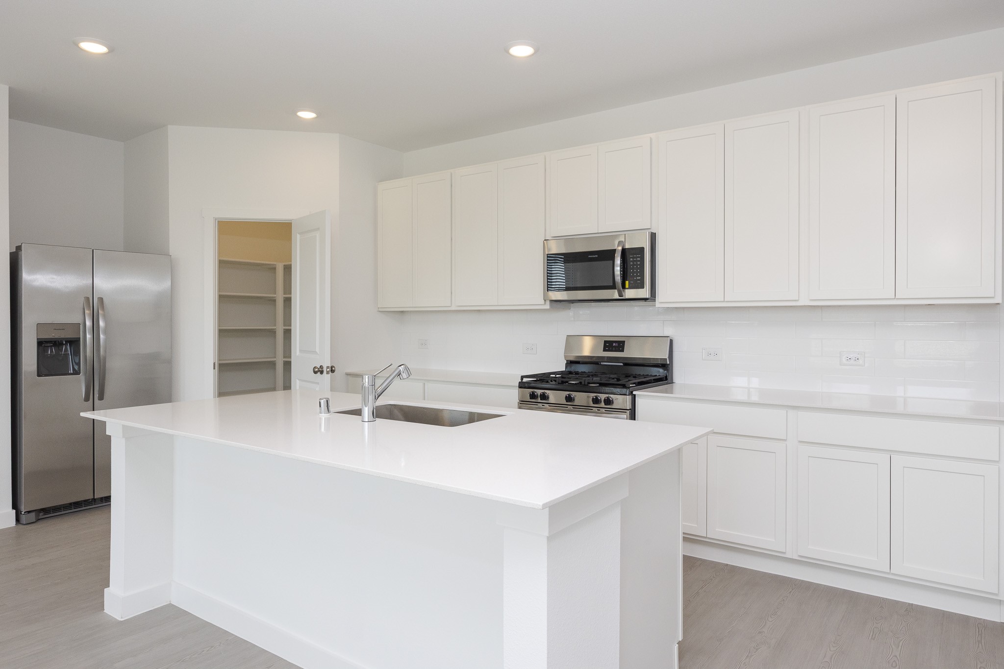 2220 Pommel Lane Aubrey TX 76227