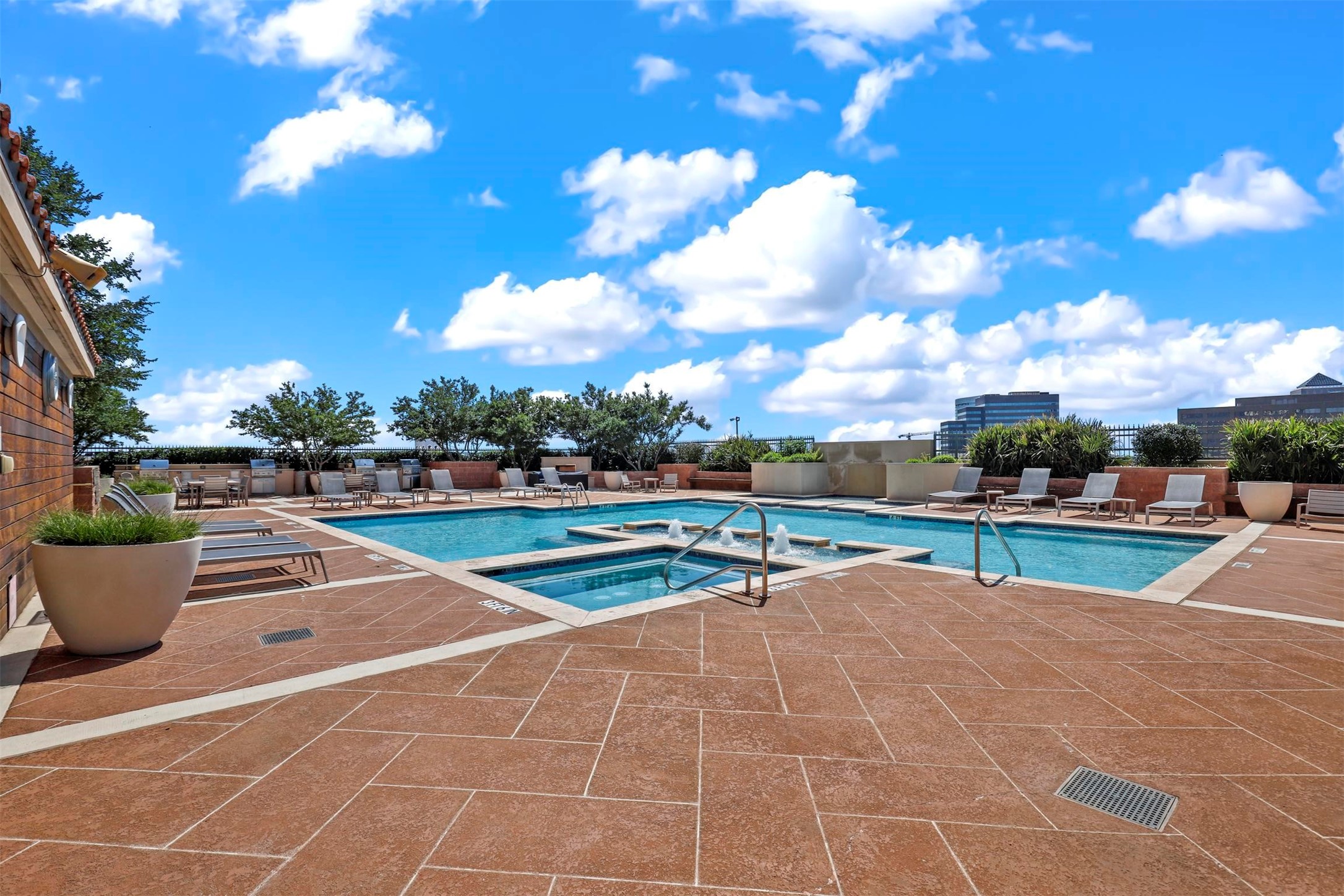 330 Las Colinas Boulevard E Irving TX 75039