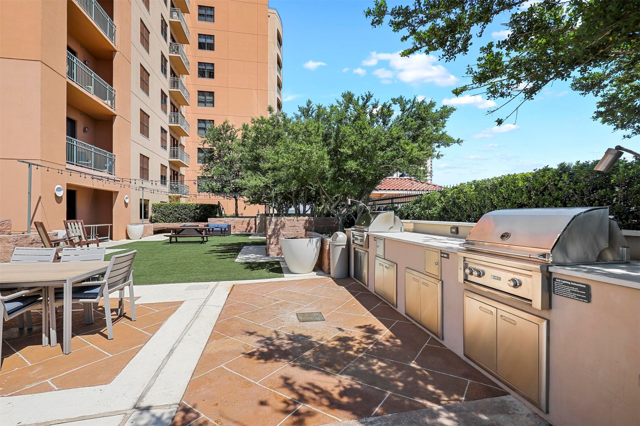 330 Las Colinas Boulevard E Irving TX 75039