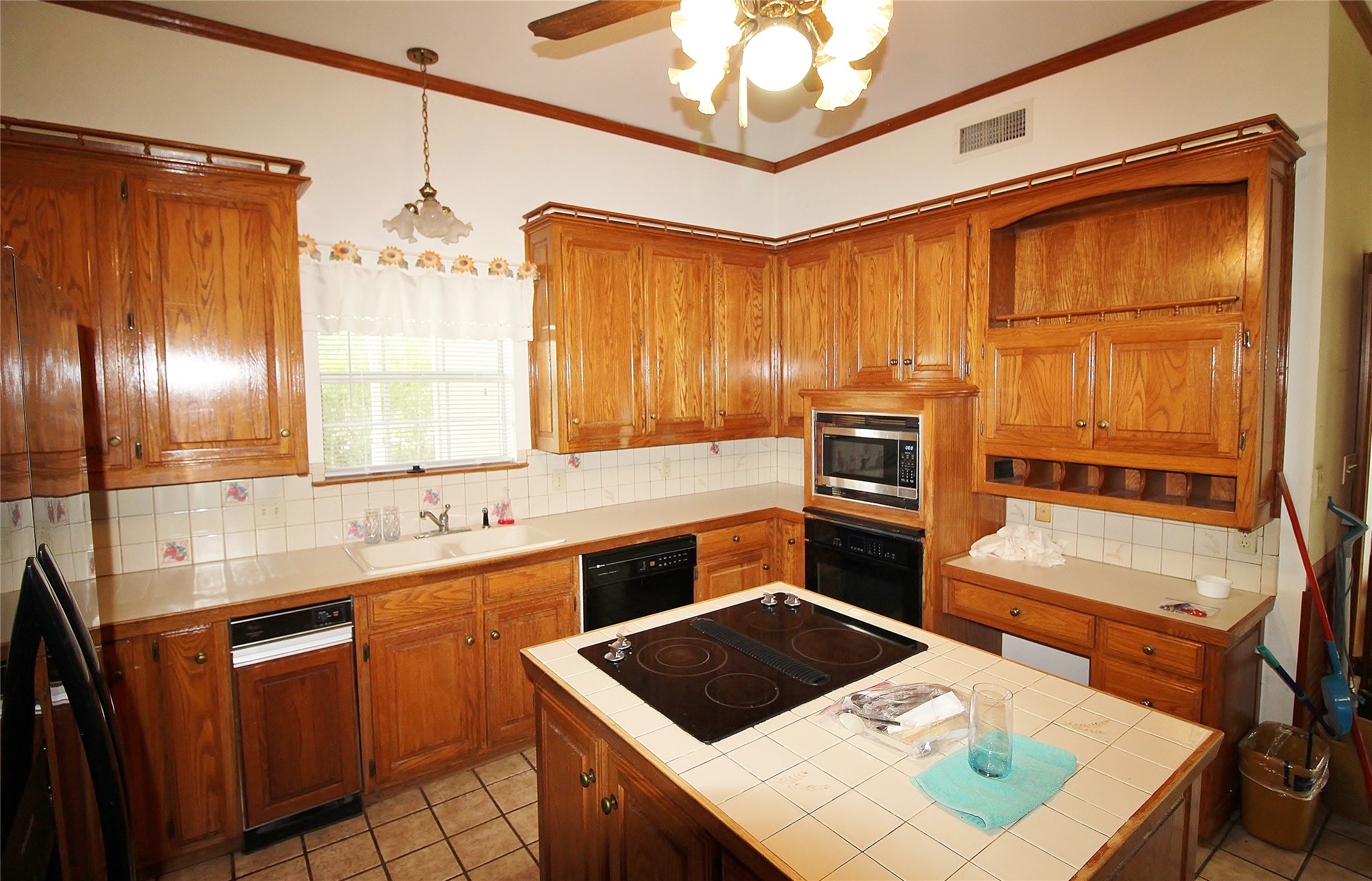 8150 Bob White Road Waxahachie TX 75167
