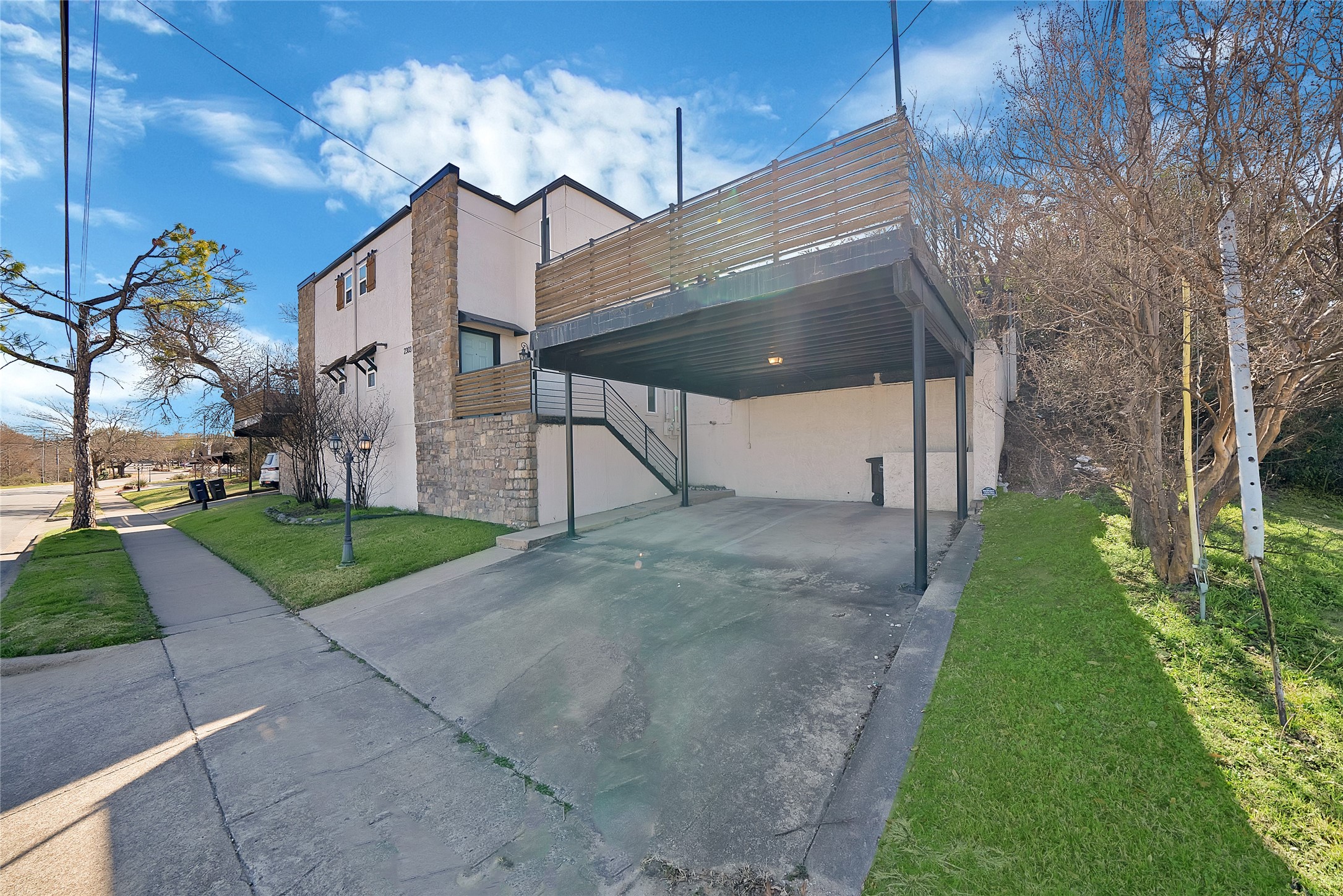 2303 Park Hill Drive Fort Worth TX 76110